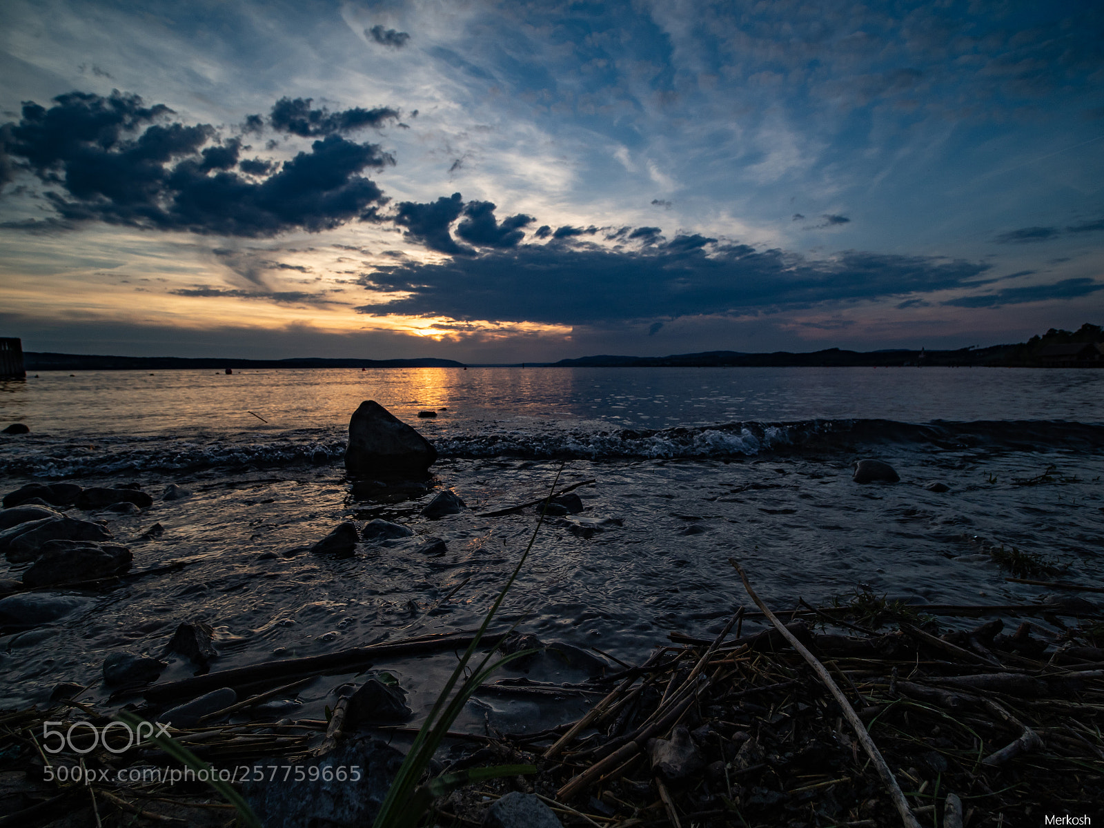 Olympus OM-D E-M1 Mark II sample photo. Shoreline photography