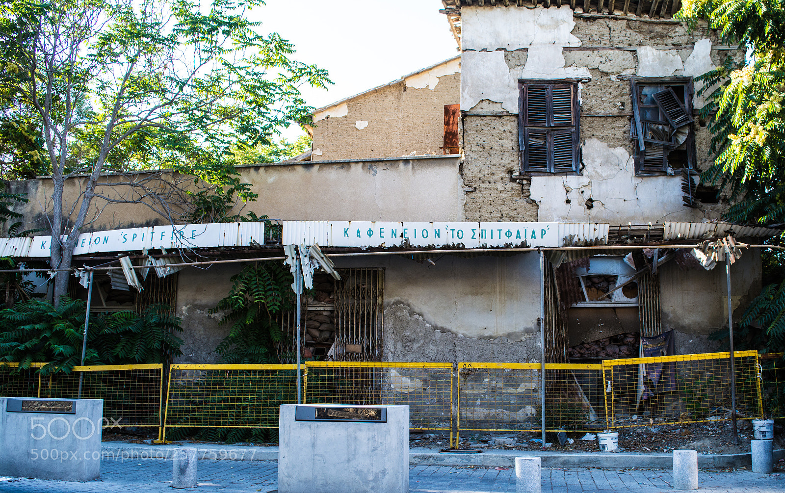 Nikon D5200 sample photo. Cyprus un buffer zone photography
