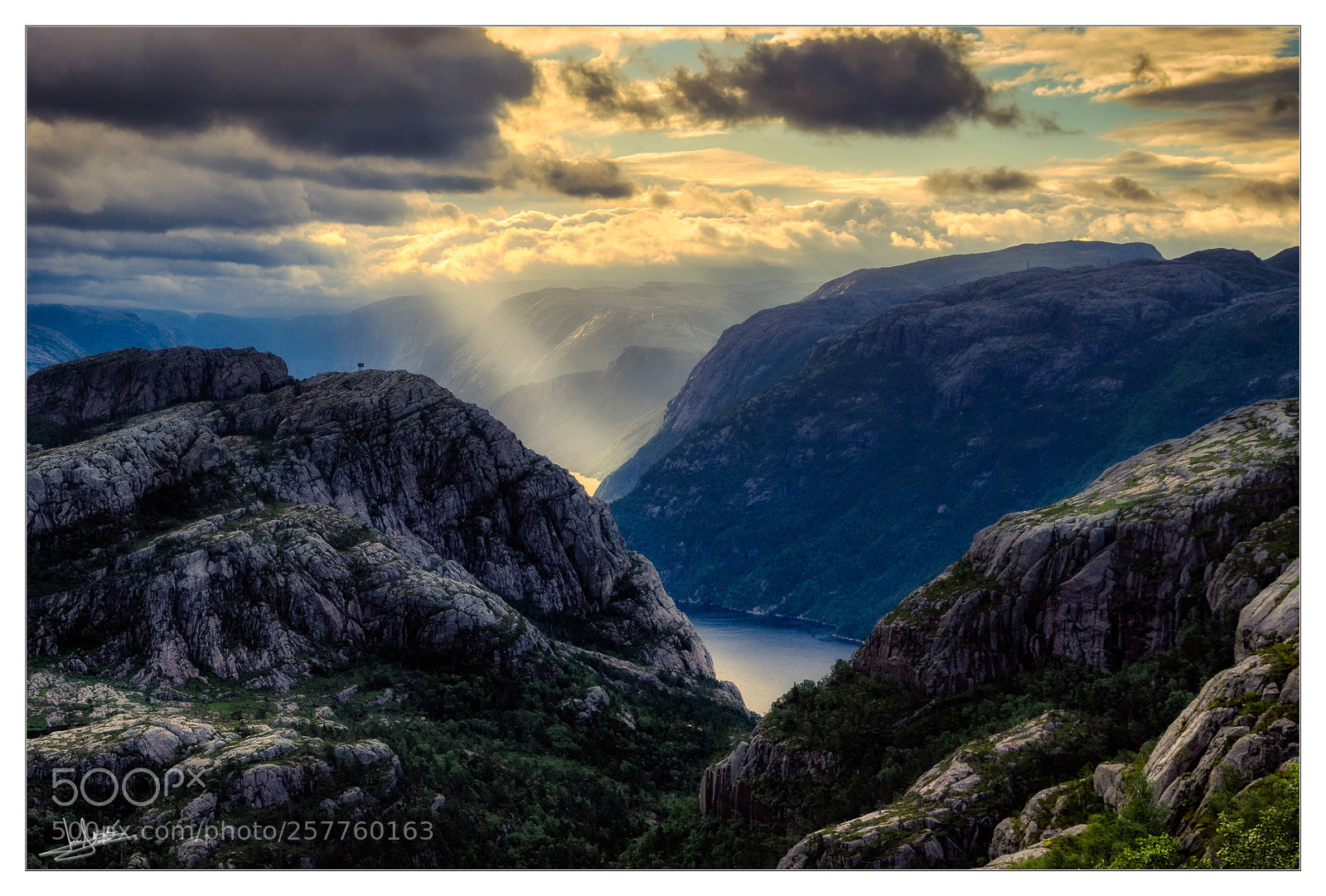 Nikon D7000 sample photo. Returning from preikestolen photography