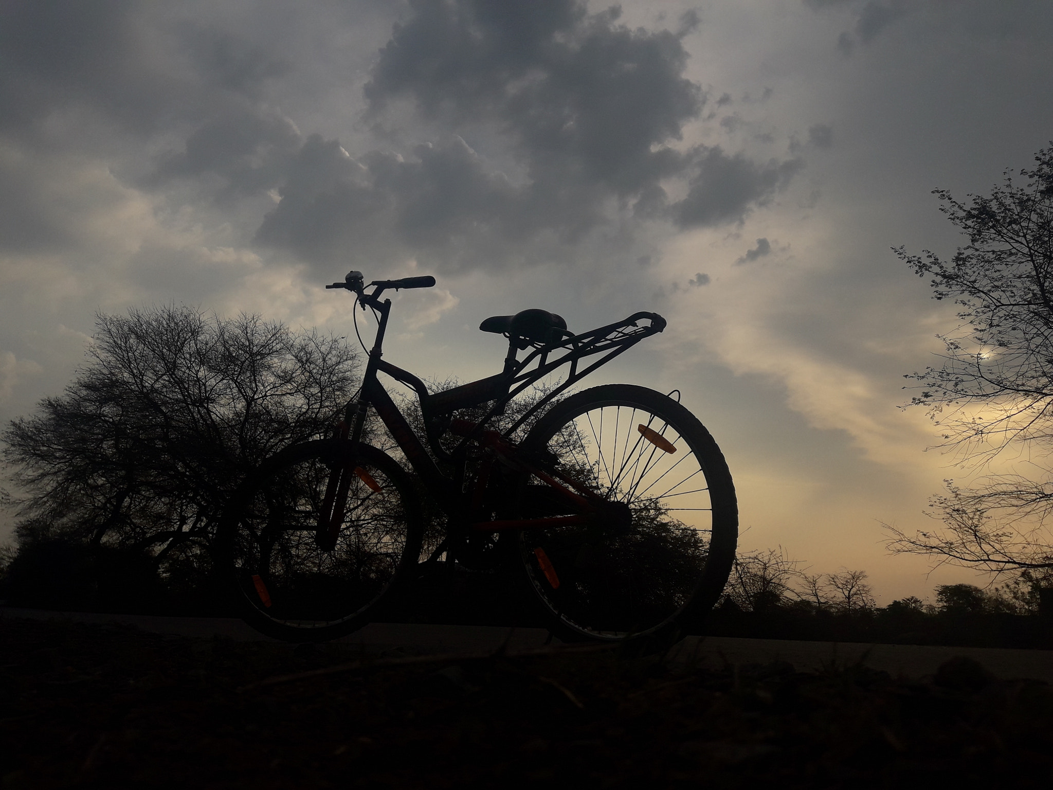 Samsung Galaxy J7 Neo sample photo. Cycling photography