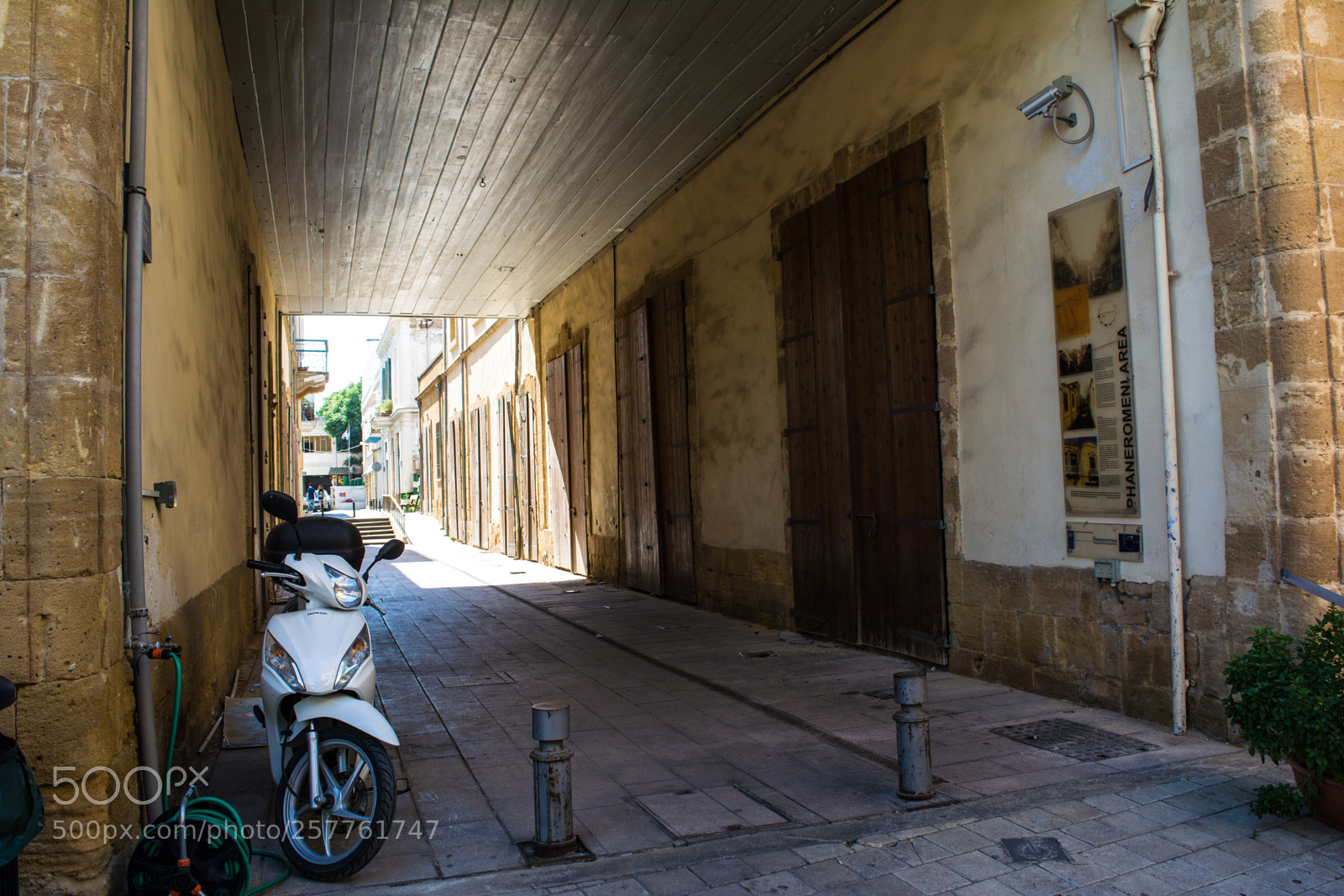 Nikon D5200 sample photo. Cyprus ledra street photography