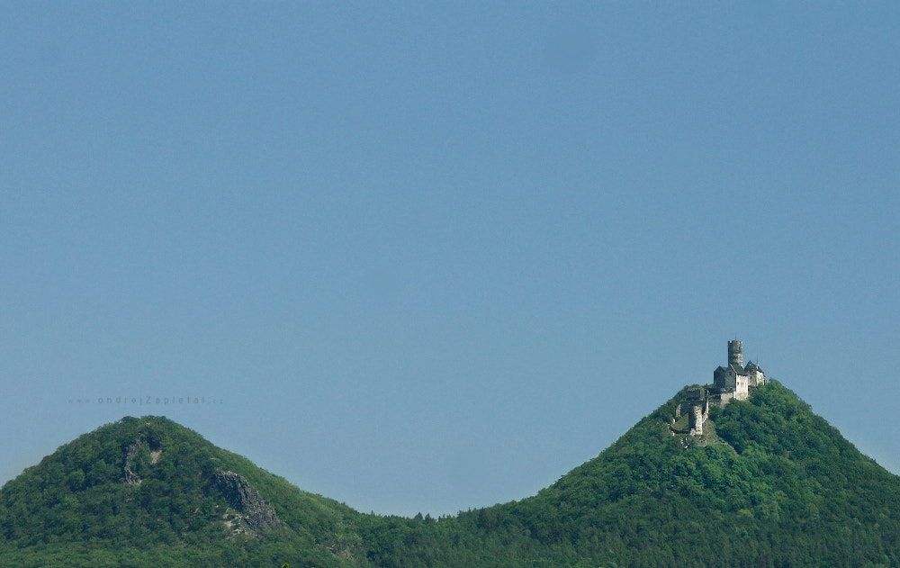 Canon EF 70-300mm F4-5.6 IS USM sample photo. Bigger one has castle photography