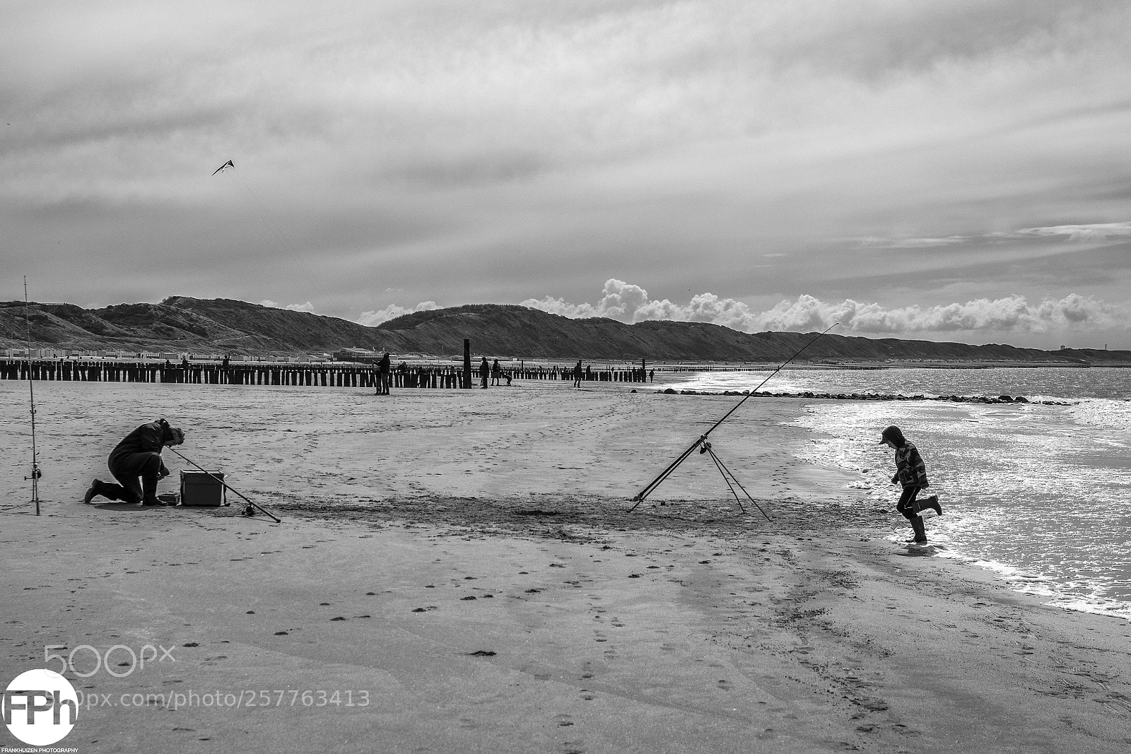 Canon EOS 7D Mark II sample photo. Fishing at the beach photography