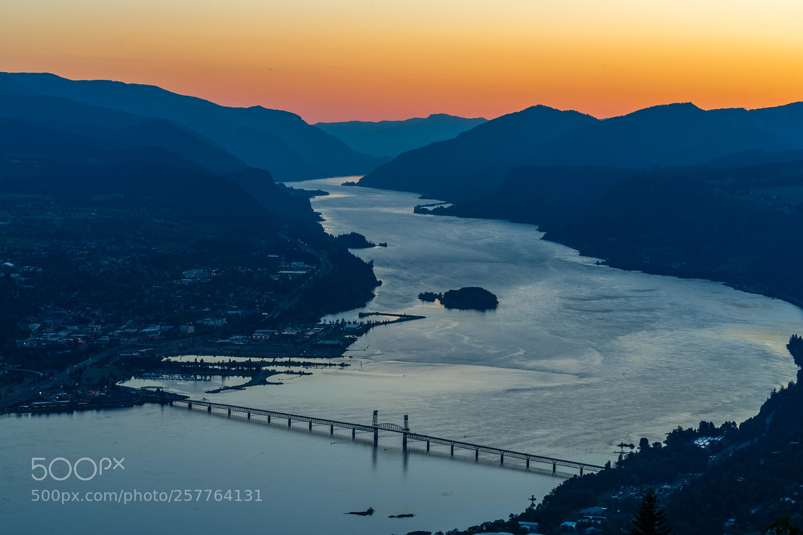 Sony a7R III sample photo. Hood river sunset photography