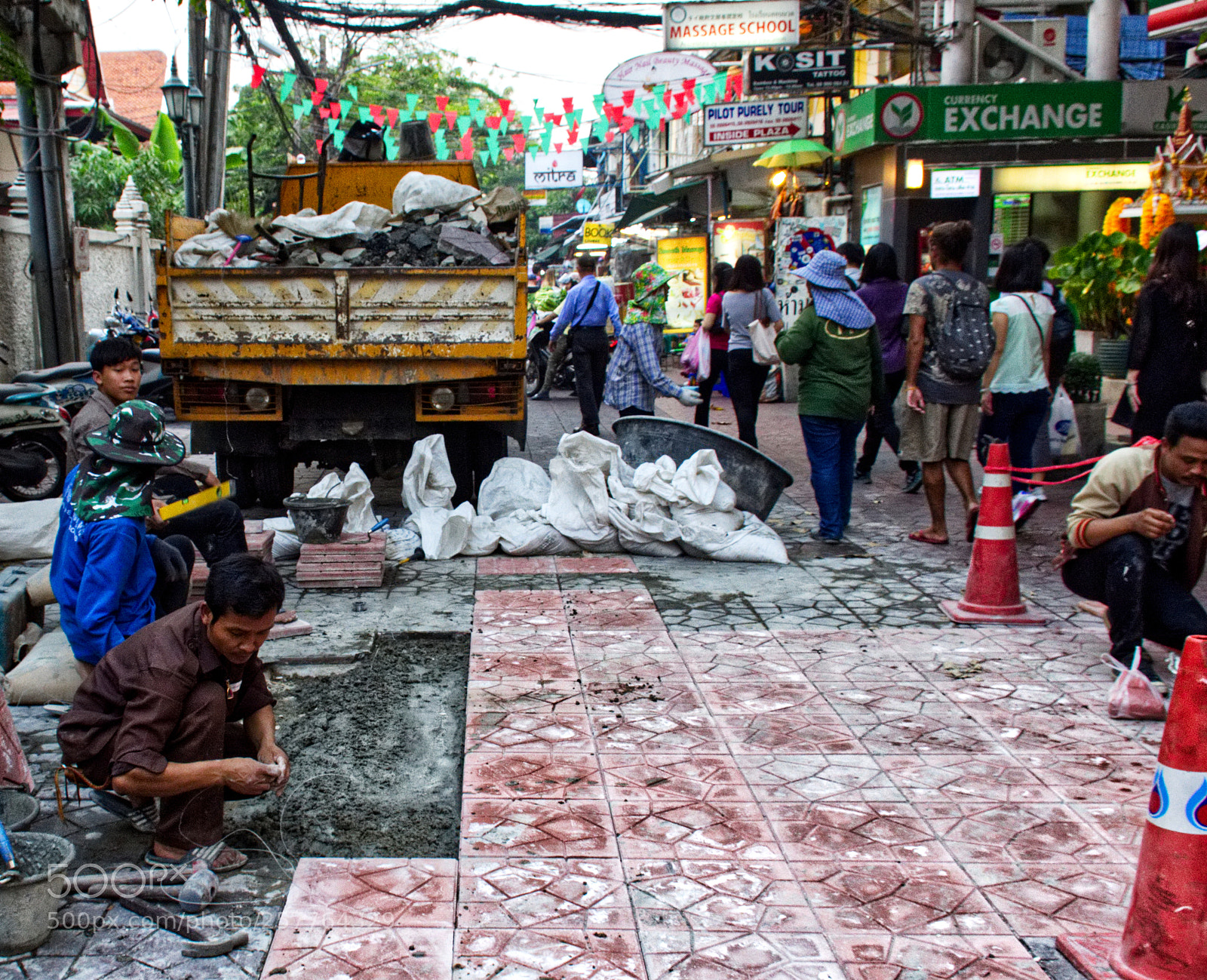Nikon D7200 sample photo. Street repair photography