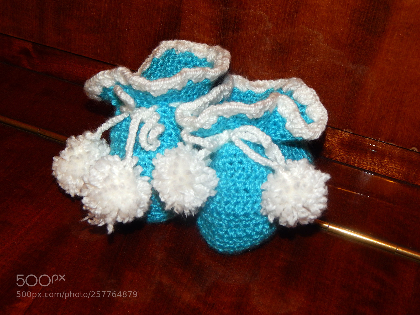 Nikon Coolpix L820 sample photo. Baby booties knitting photography