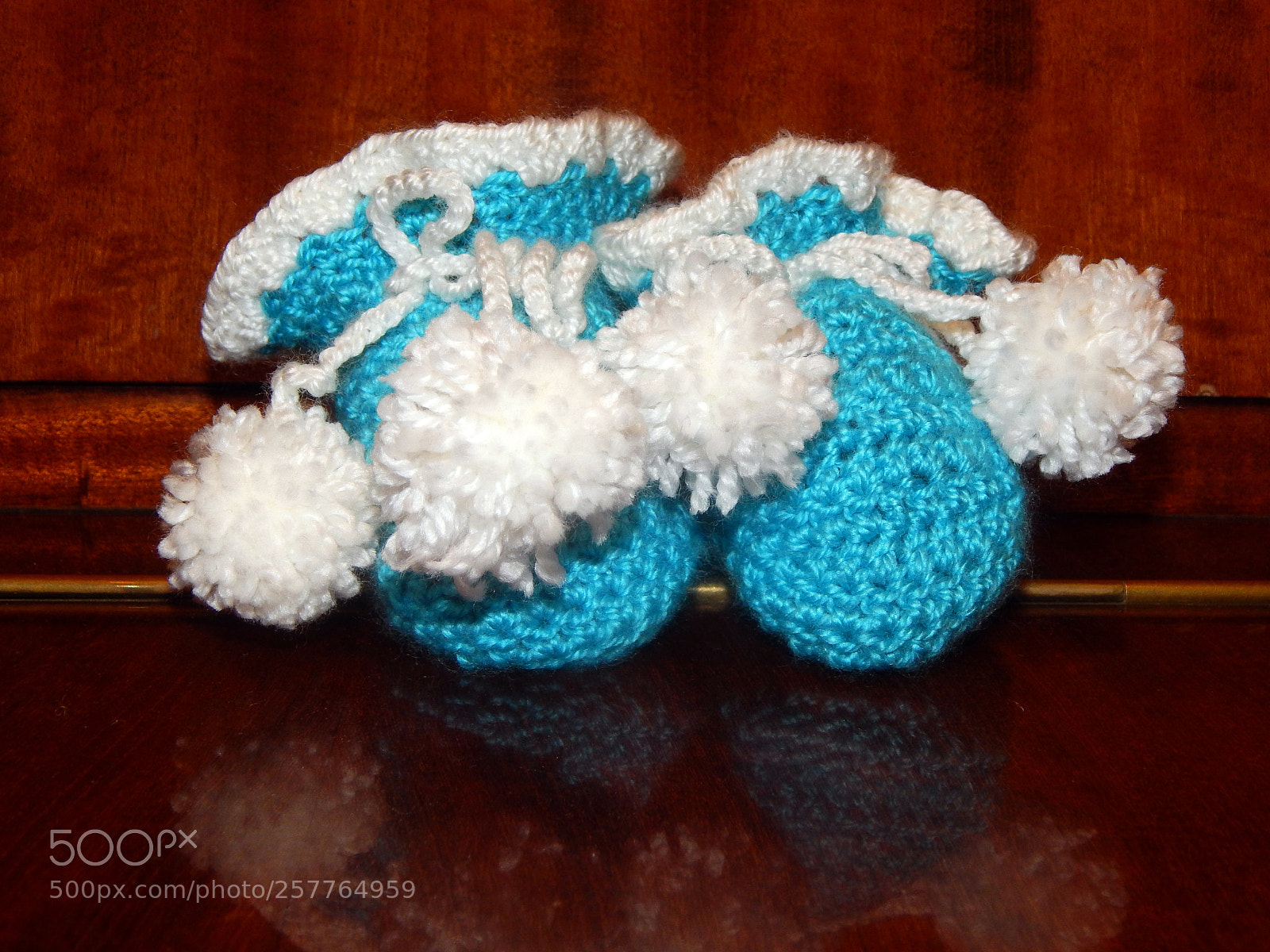 Nikon Coolpix L820 sample photo. Baby booties knitting photography