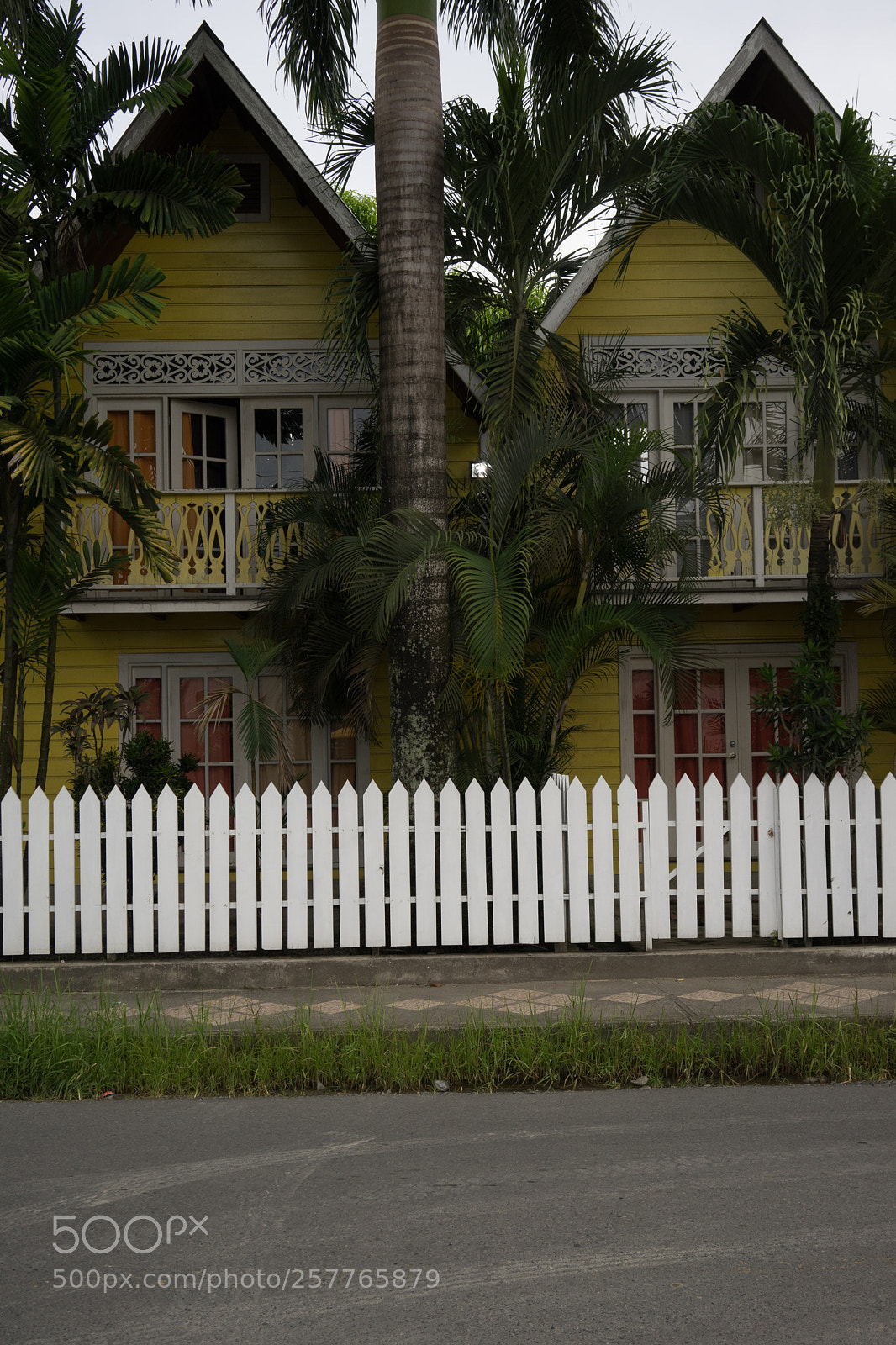 Sony a7 sample photo. White fence photography