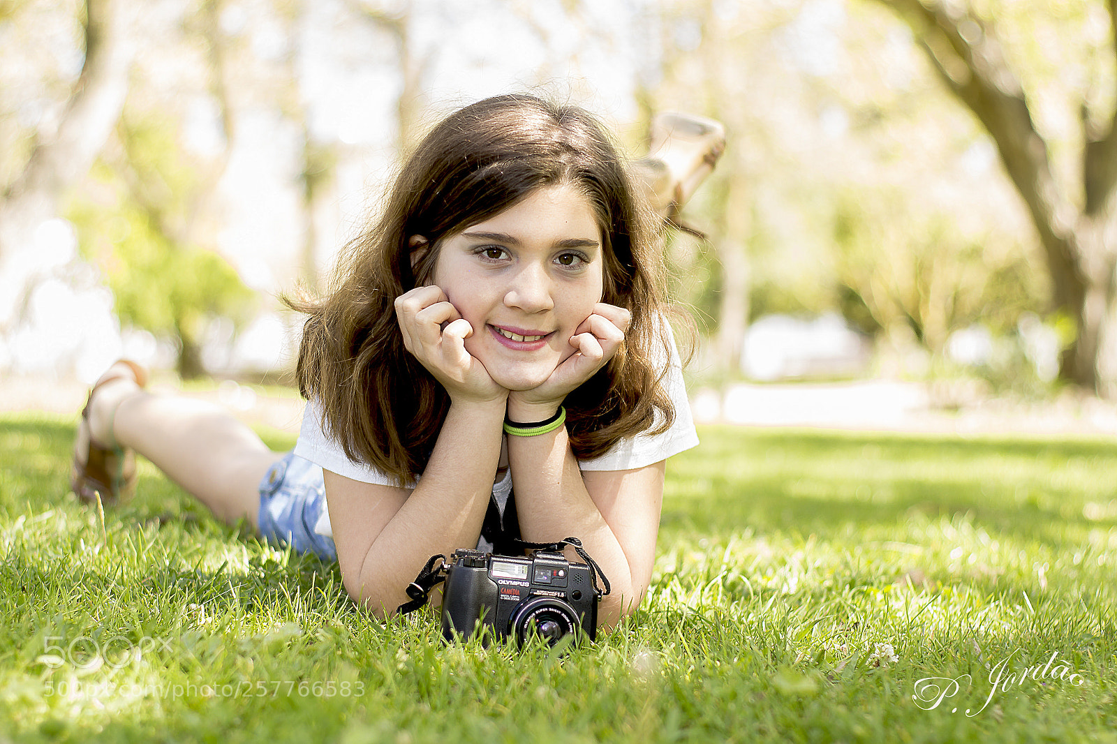 Canon EOS 700D (EOS Rebel T5i / EOS Kiss X7i) sample photo. Taty () photography