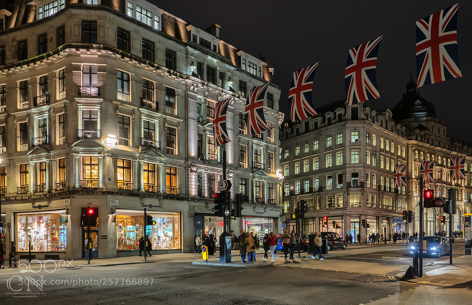 Olympus OM-D E-M1 Mark II sample photo. Regent street nocturno photography