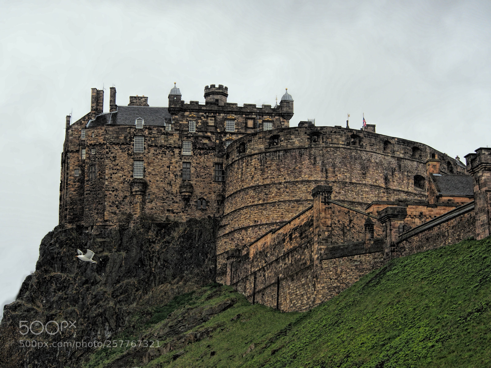 Olympus OM-D E-M5 sample photo. Edinburgh castle in the photography