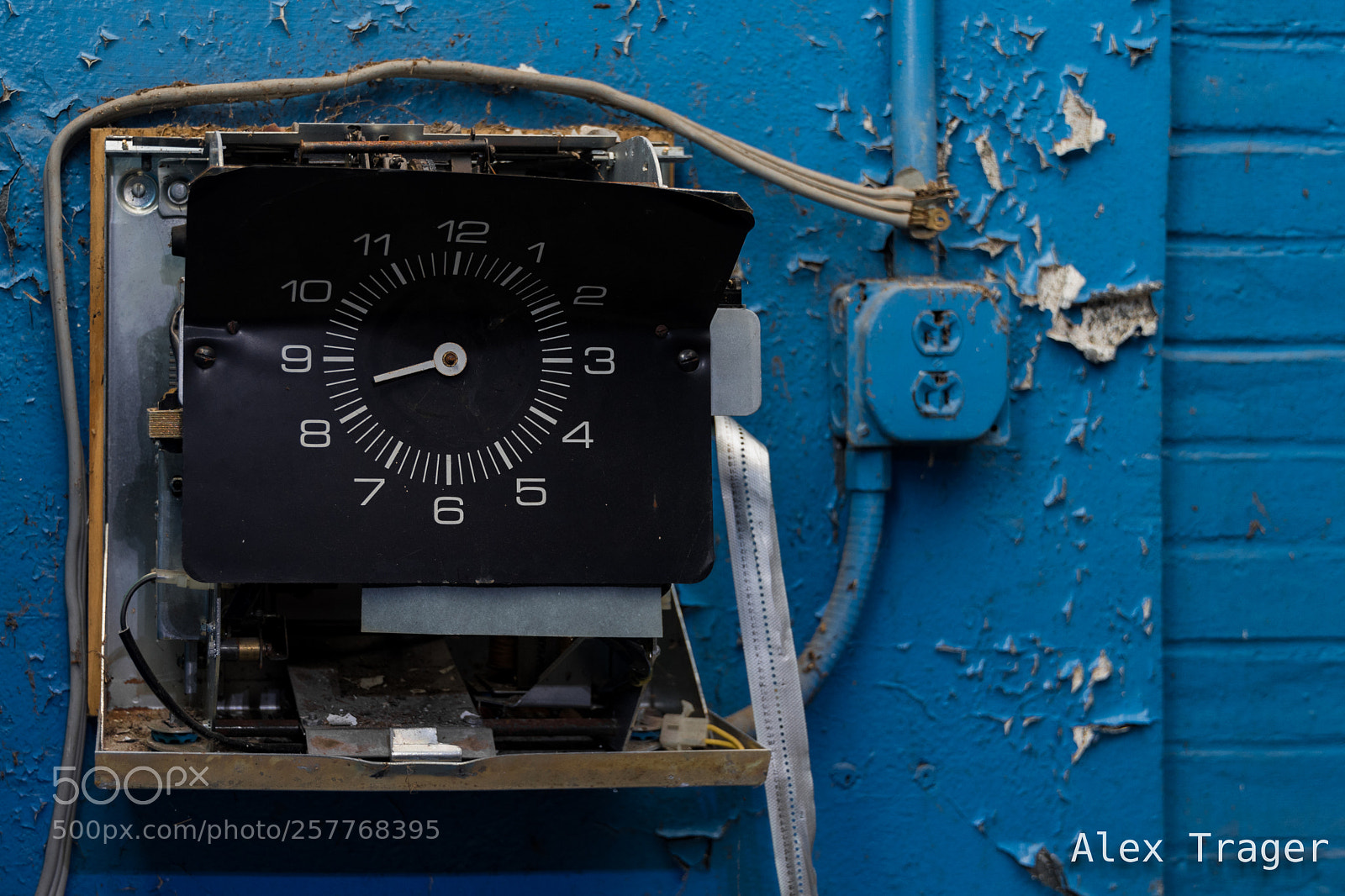 Nikon D500 sample photo. Clocking out photography