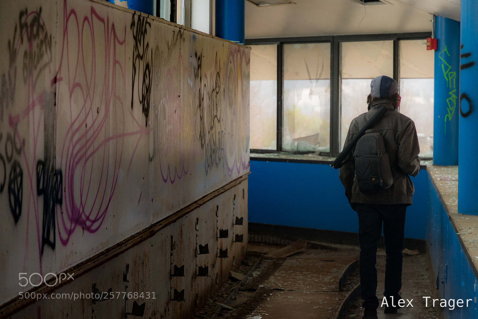 Nikon D500 sample photo. Hall monitor photography
