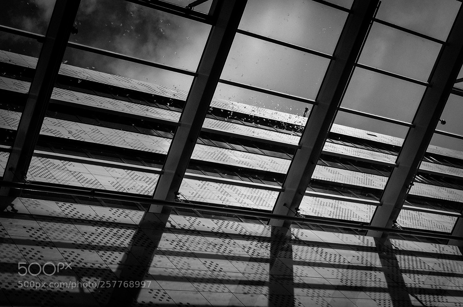 Fujifilm X100S sample photo. Shafows and struts photography