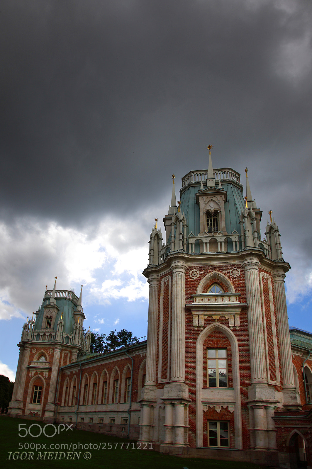 Canon EOS 5D Mark II sample photo. Moscow. park tsaritsyno photography