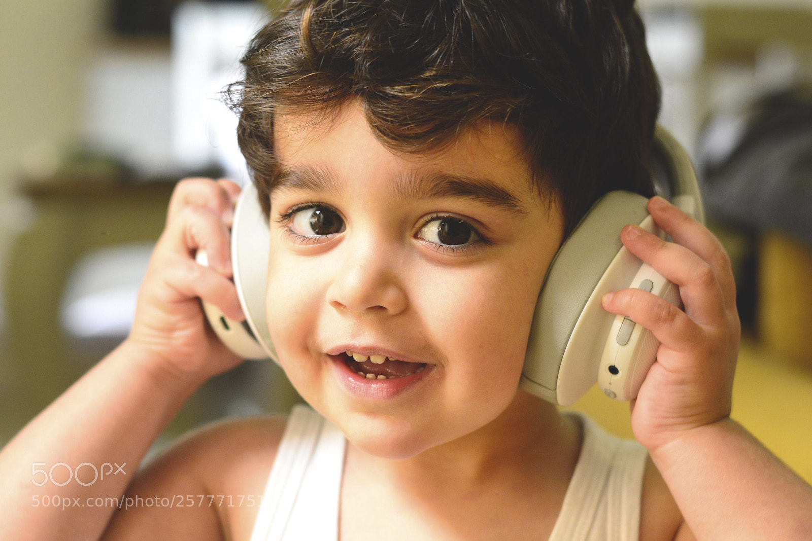 Nikon D7100 sample photo. Happy music photography