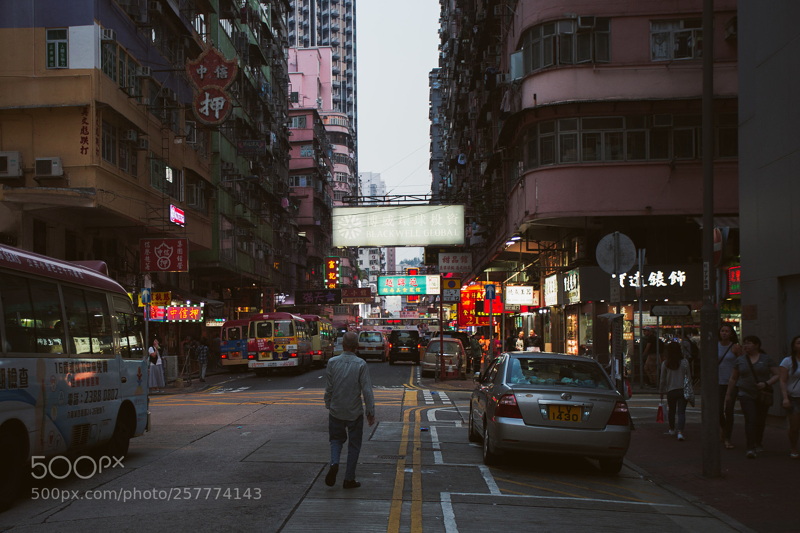 Canon EOS 6D sample photo. Walking into the mess photography