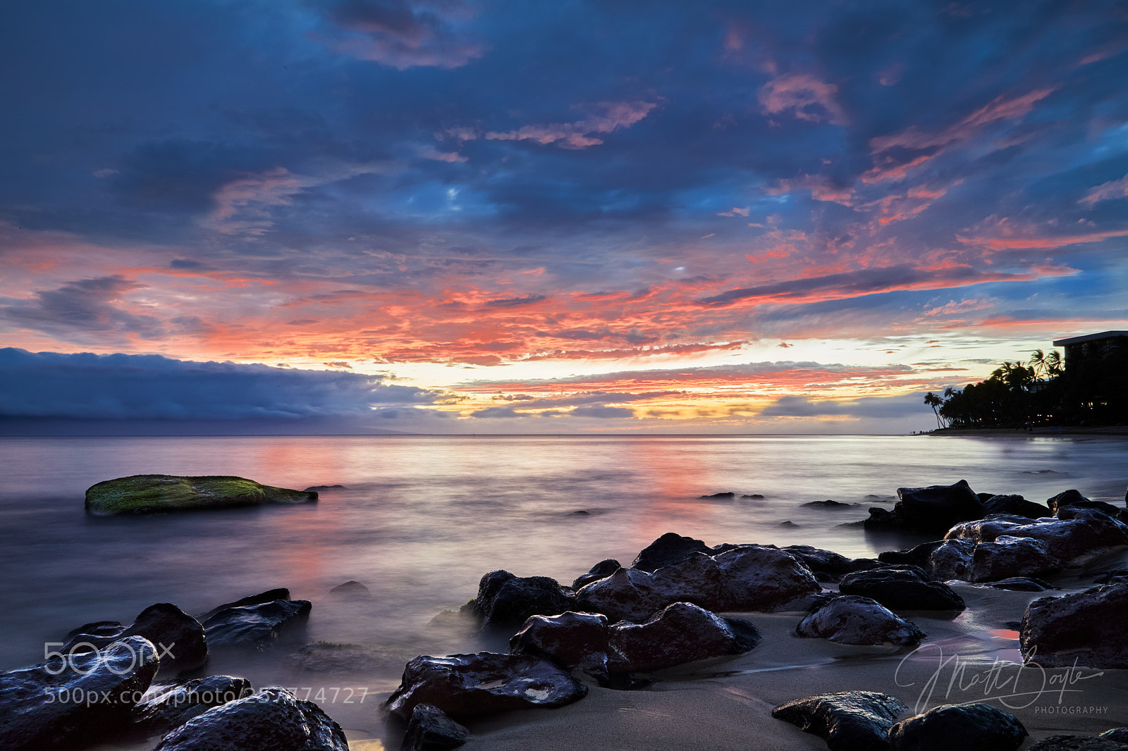 Canon EOS 5D Mark IV sample photo. Lava in the sky photography
