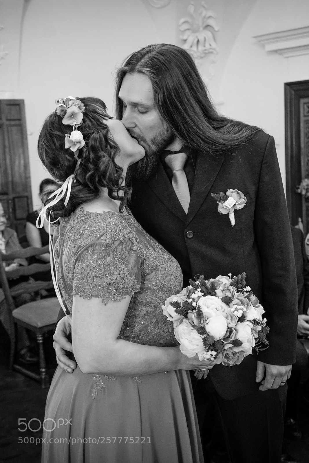 Sony a7R II sample photo. Wedding kiss photography