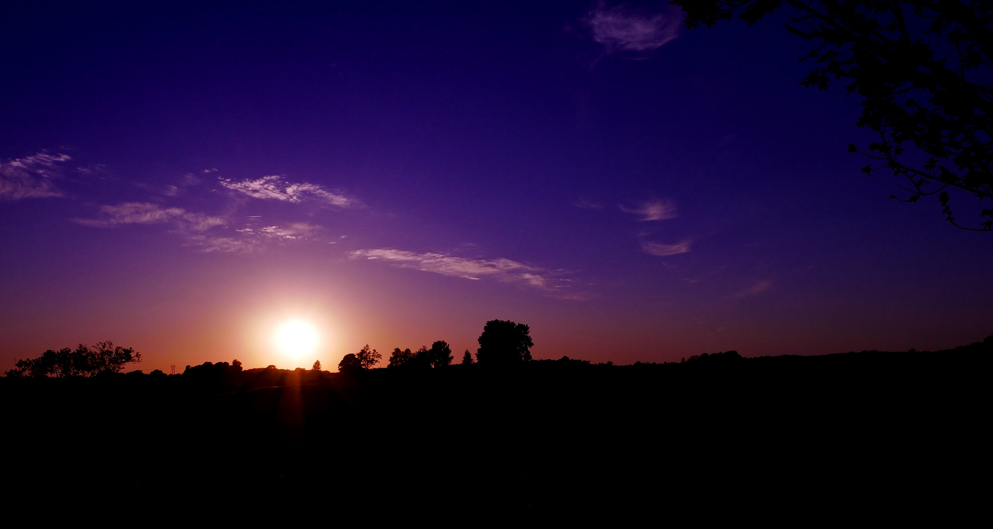 RIO 12-32mm F3.5-5.6 sample photo. Taken in golden hour time photography