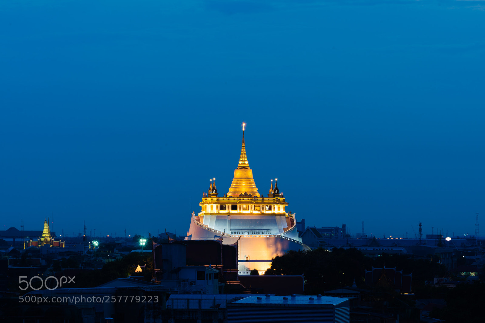 Sony a7 II sample photo. The golden mount temple photography