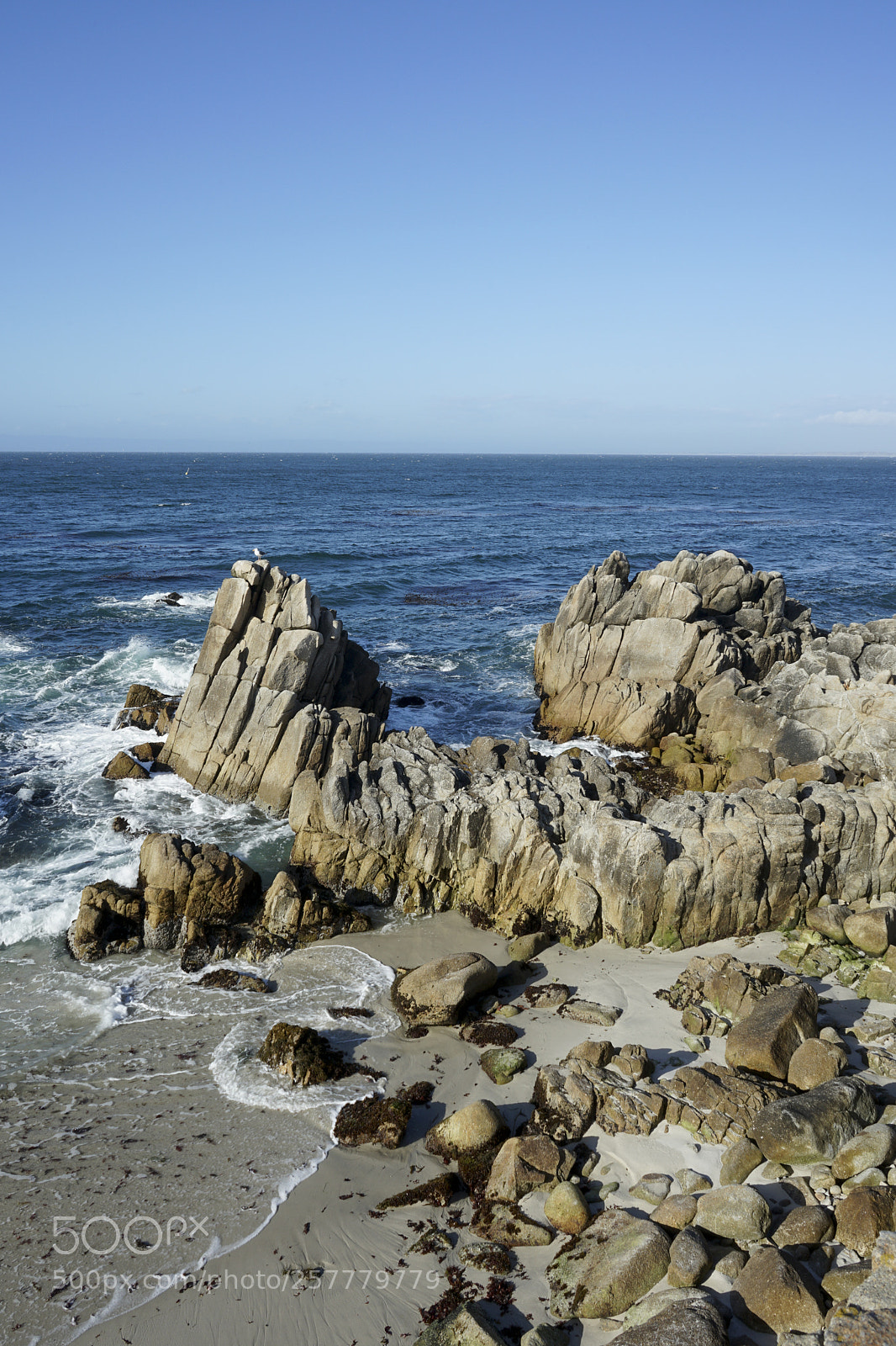 Sony a7 II sample photo. Rocky beach photography