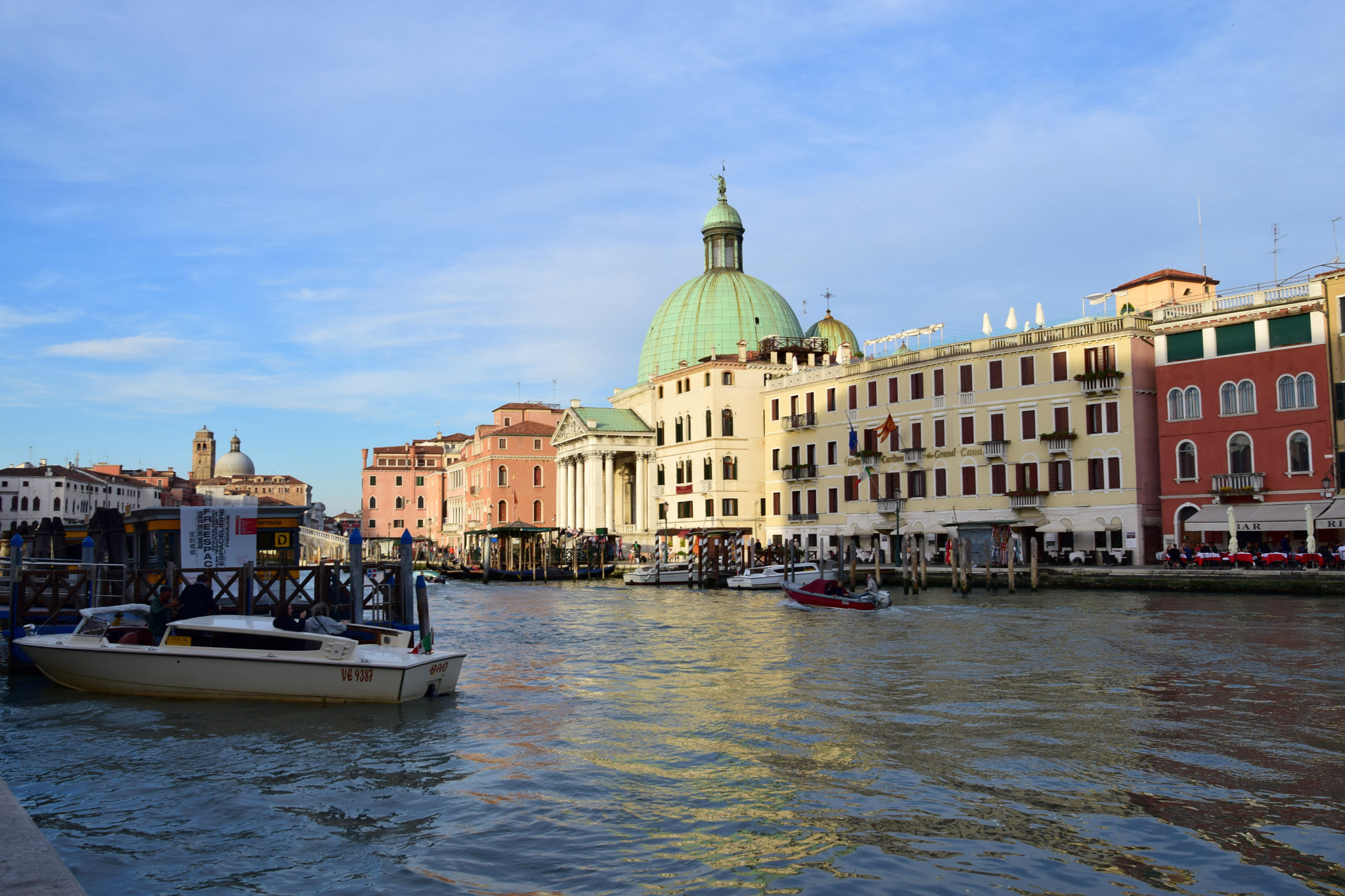 Nikon AF-S Nikkor 20mm F1.8G ED sample photo. Venice photography