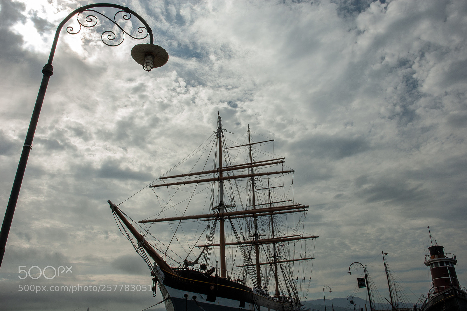 Nikon D70s sample photo. Old school  ship photography