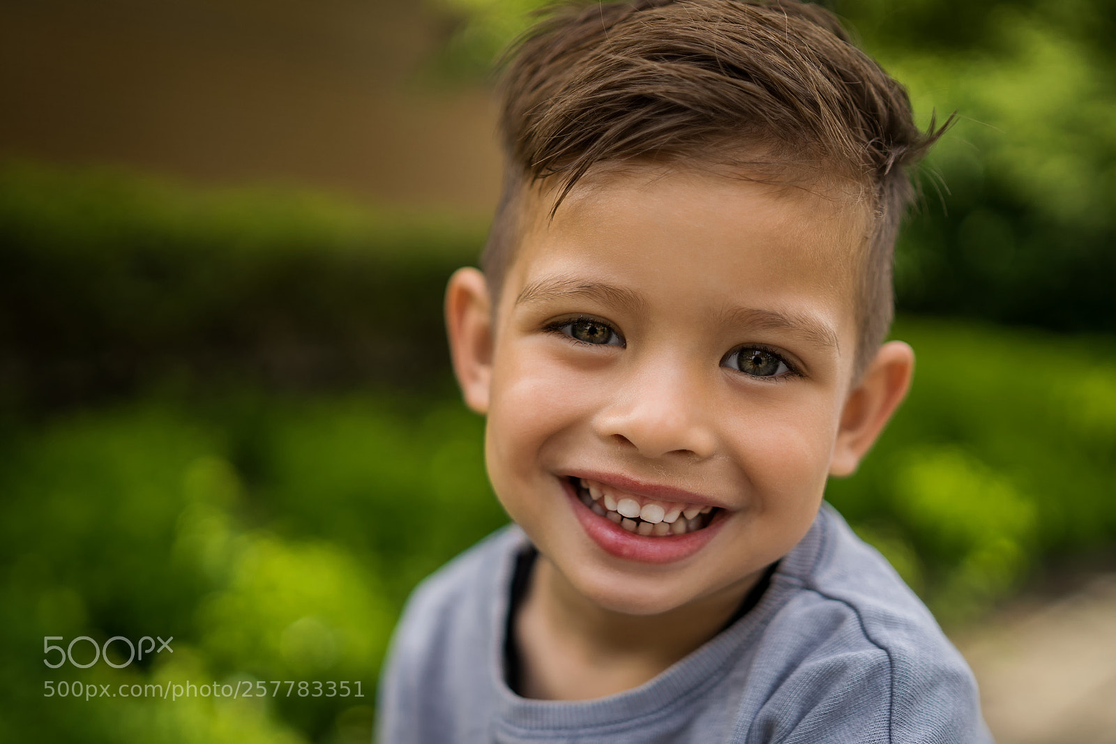 Sony a7 II sample photo. Elyaino smiling photography