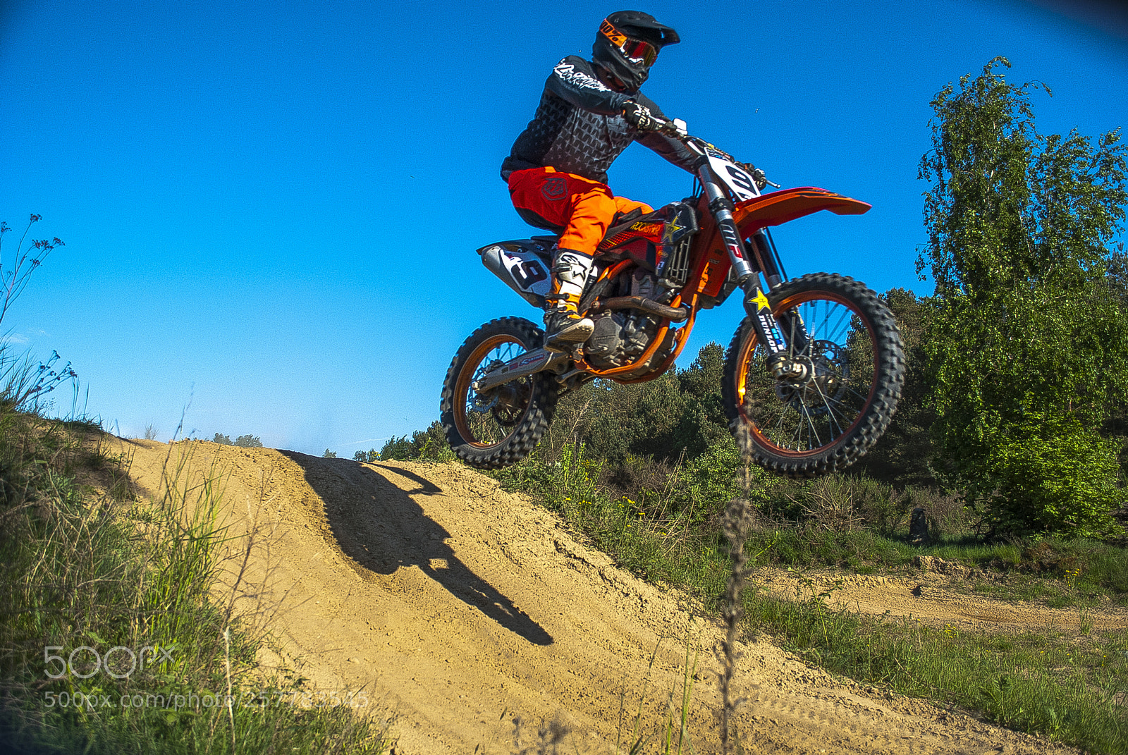 Nikon D3000 sample photo. Jump photography