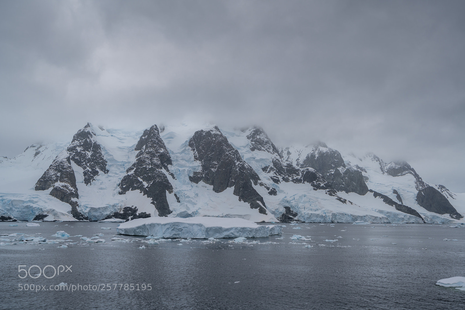 Sony a7R II sample photo. Lemaire channel photography