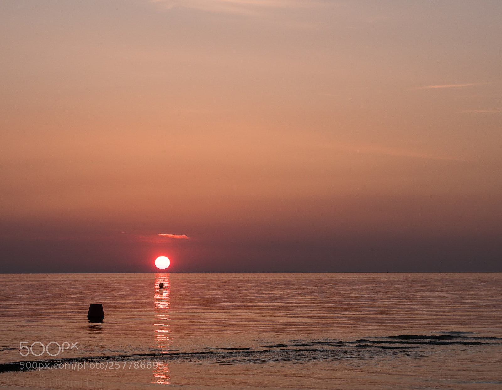 Olympus OM-D E-M1 Mark II sample photo. Hampton sunset 13th may2018 photography