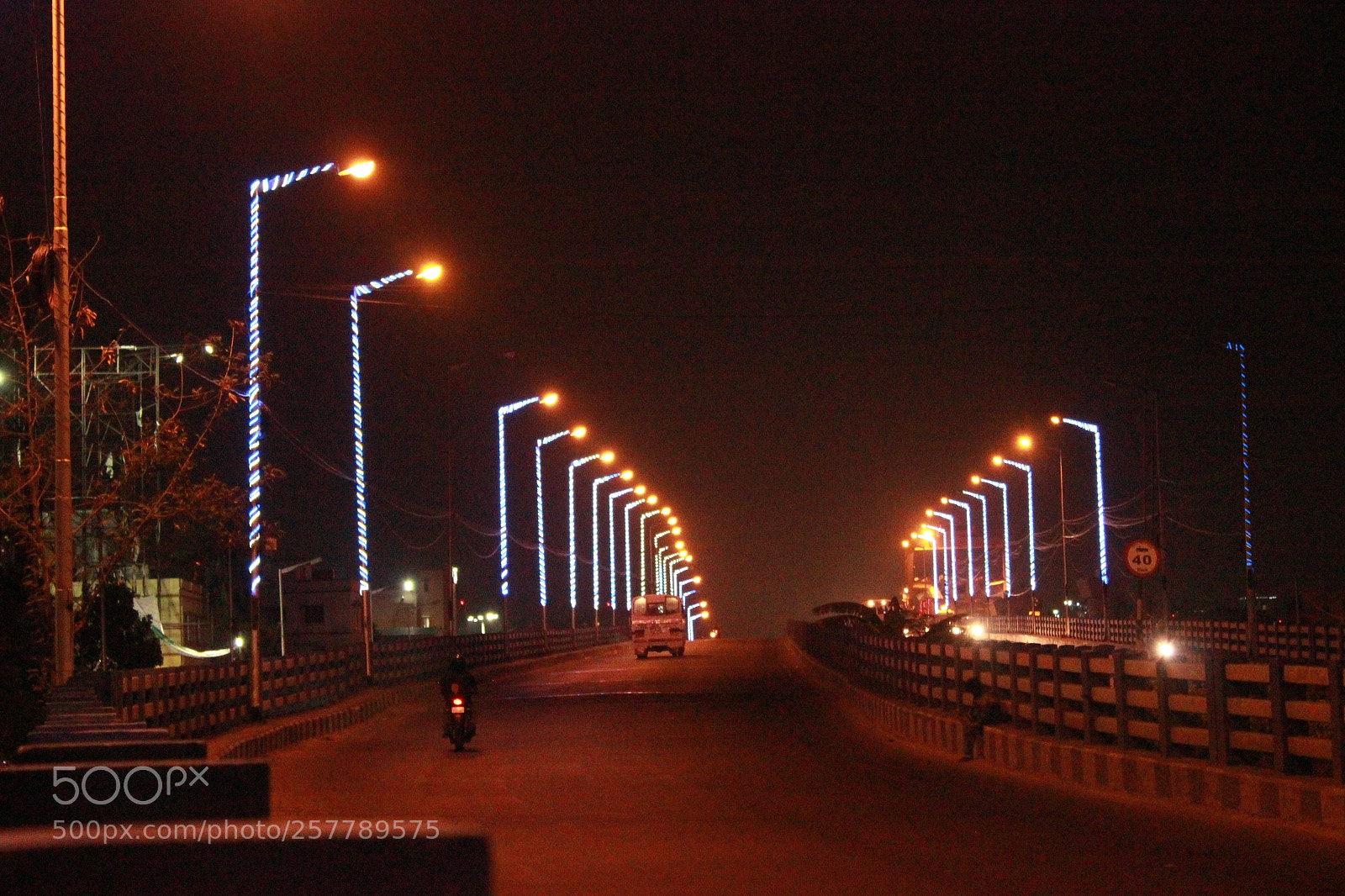 Canon EF-S 18-55mm F3.5-5.6 IS sample photo. Kolkata the queen of photography