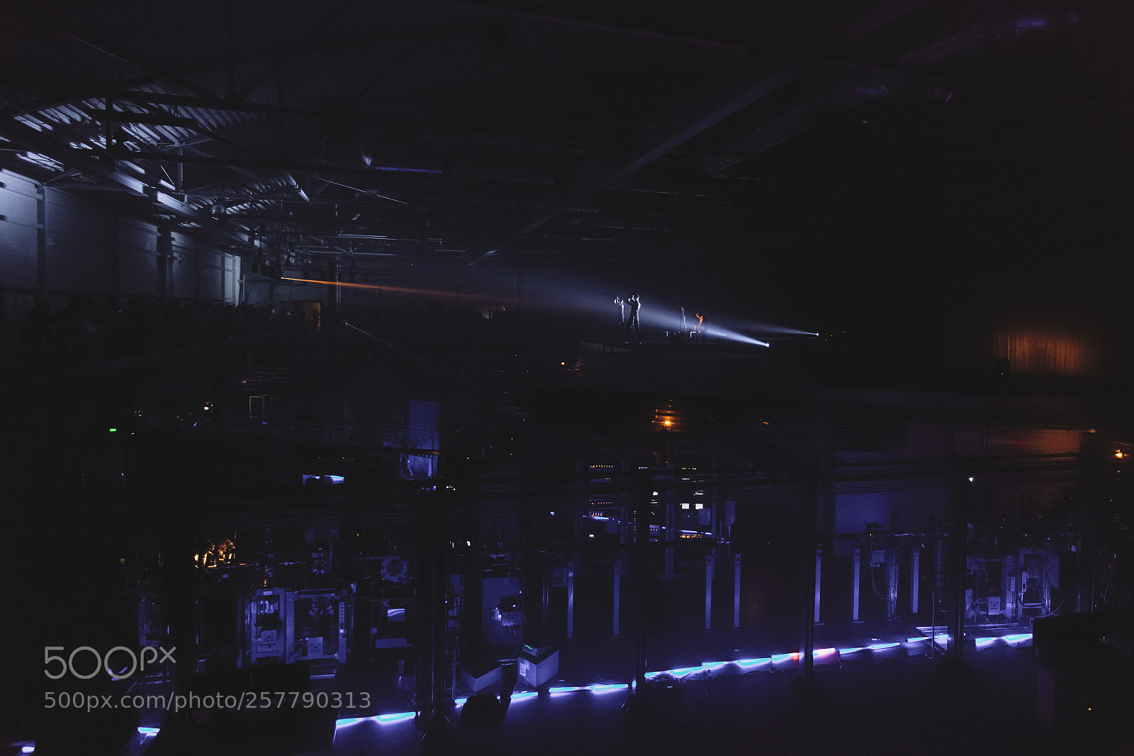 Canon EOS 5D Mark II sample photo. Concert photography
