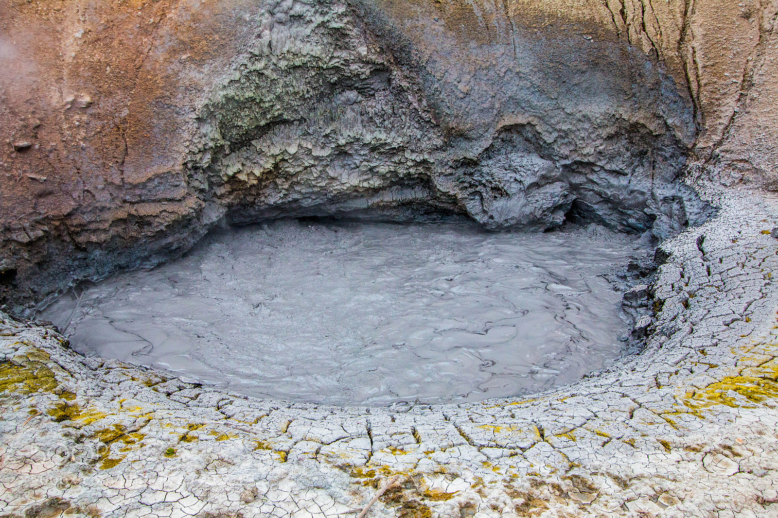 Canon EOS 70D sample photo. Hot spring at yellowstone photography