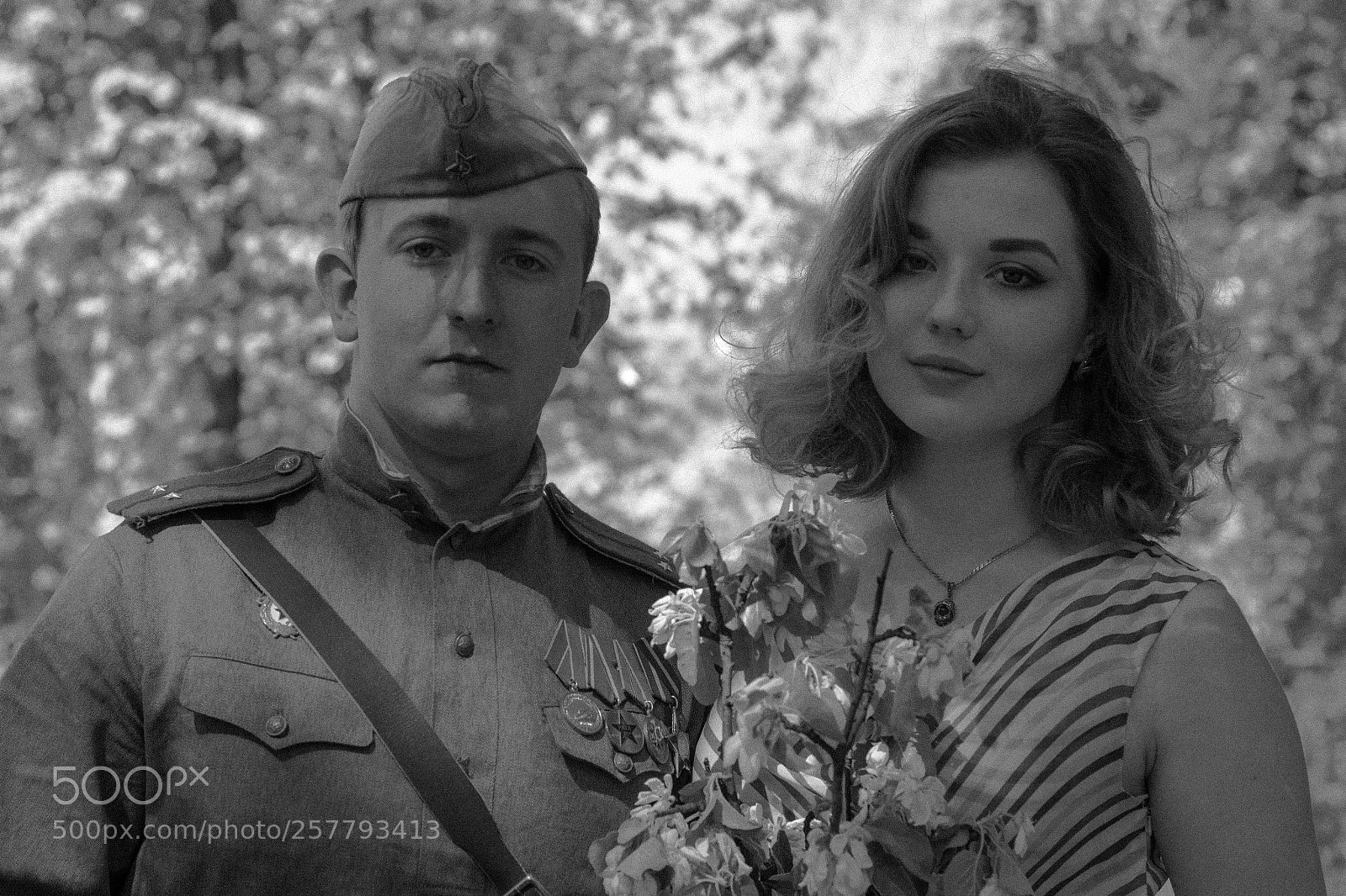 Nikon D3100 sample photo. Couple on victory day photography