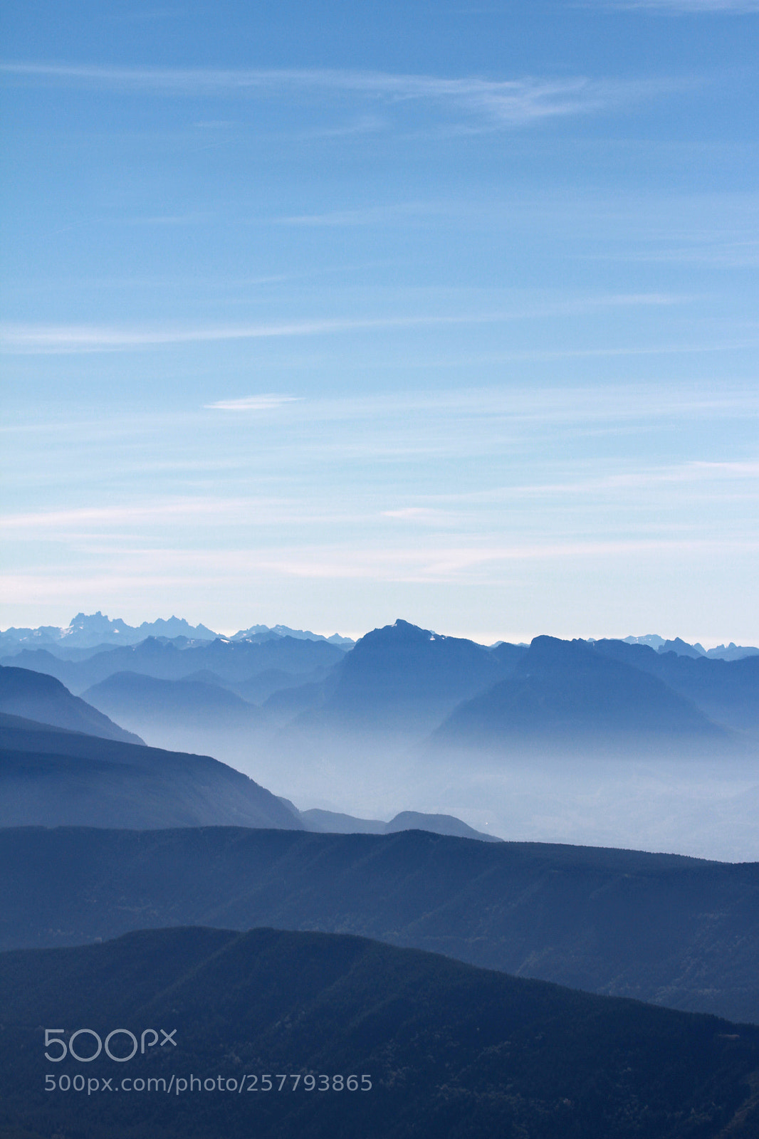 Canon EOS 7D sample photo. Blue mountains and white photography