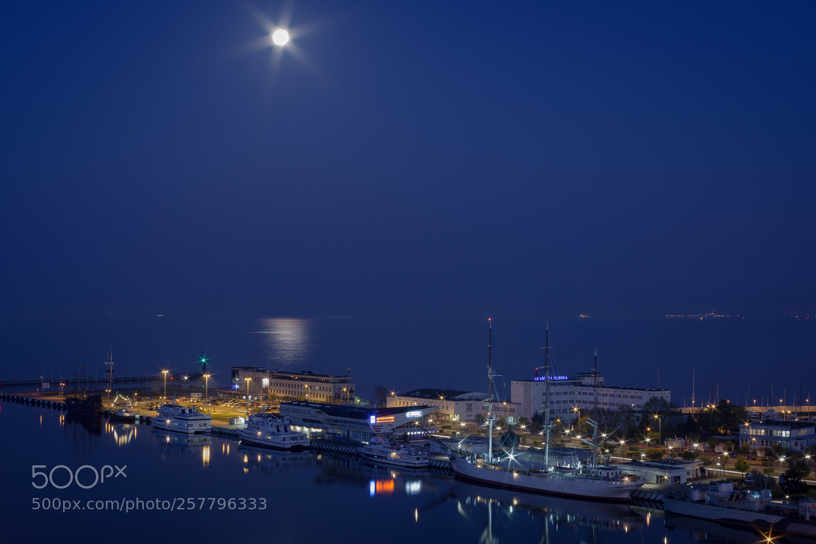 Pentax K-70 sample photo. Navy blue photography