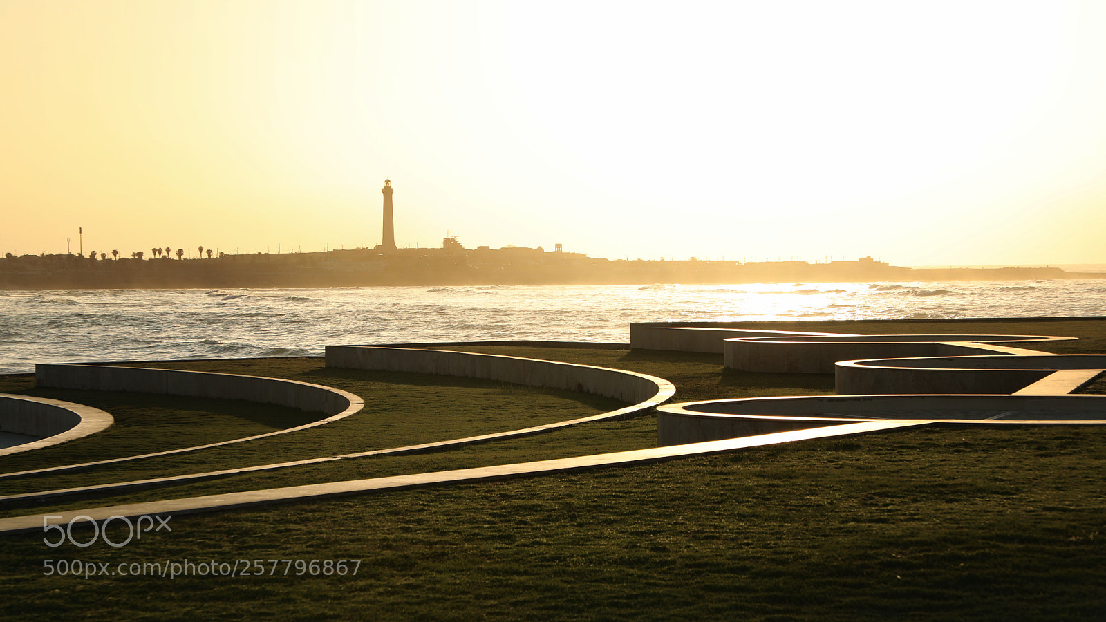 Canon EOS 5D Mark IV sample photo. Casablanca lighthouse photography