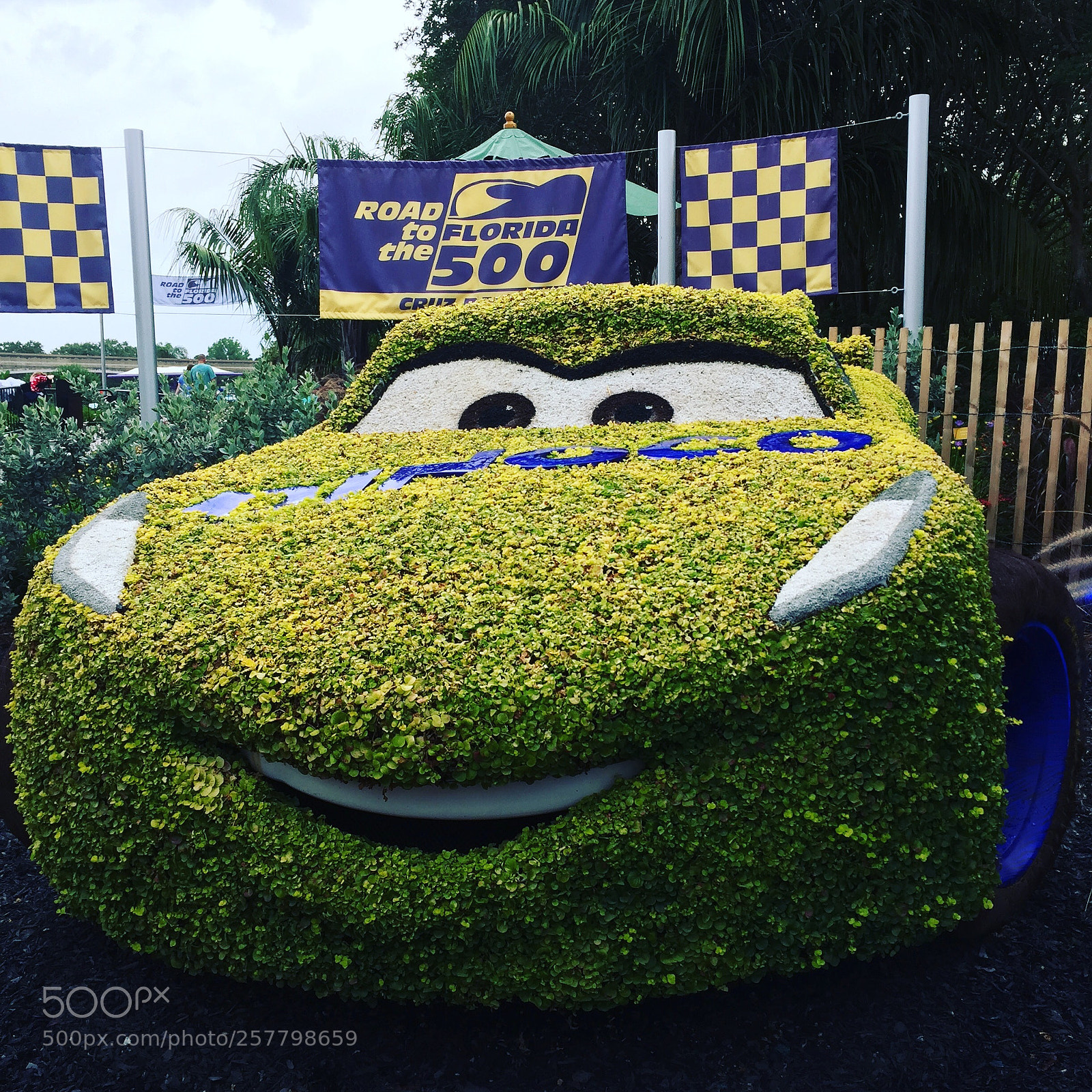 Apple iPhone 6 sample photo. The movie cars photography