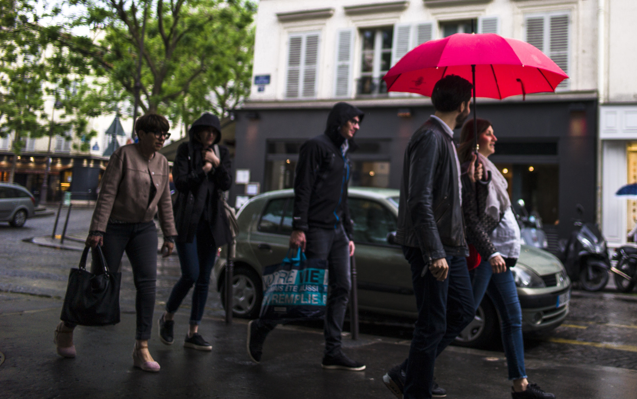 Leica M9 sample photo. Rain on paris // pluie sur paris  photography