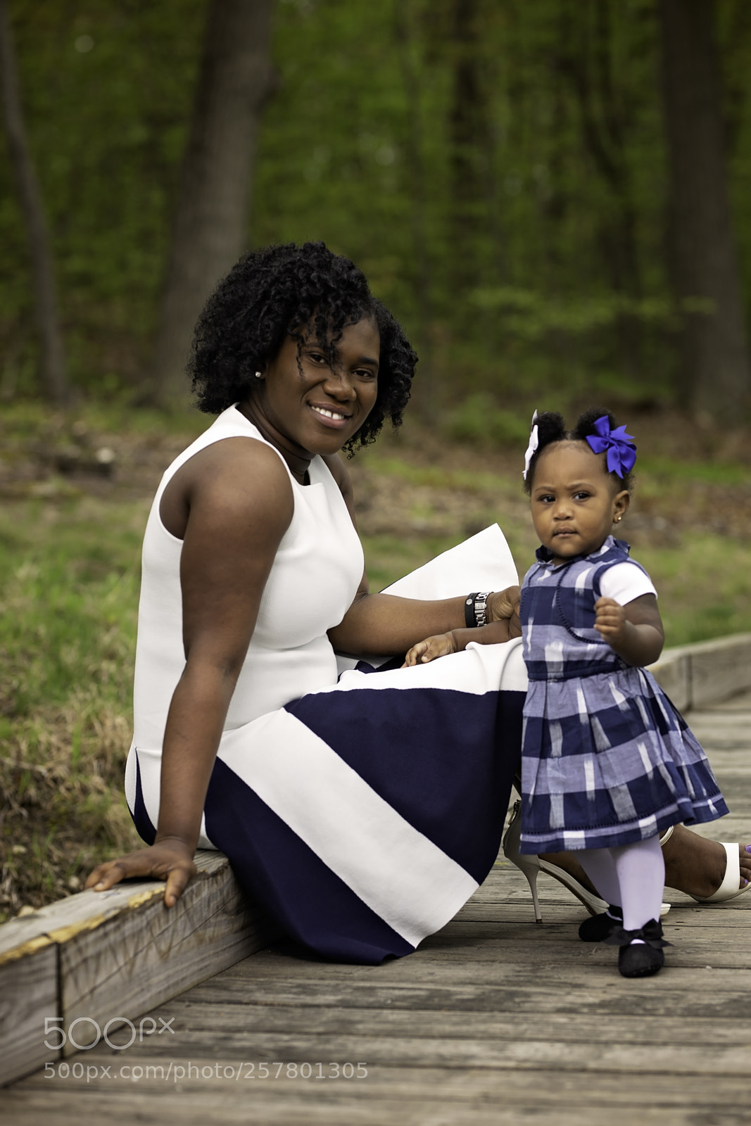 Canon EOS 6D sample photo. Mom & daughter photography