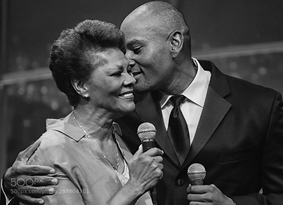 Nikon D300 sample photo. Dionne warwick photography