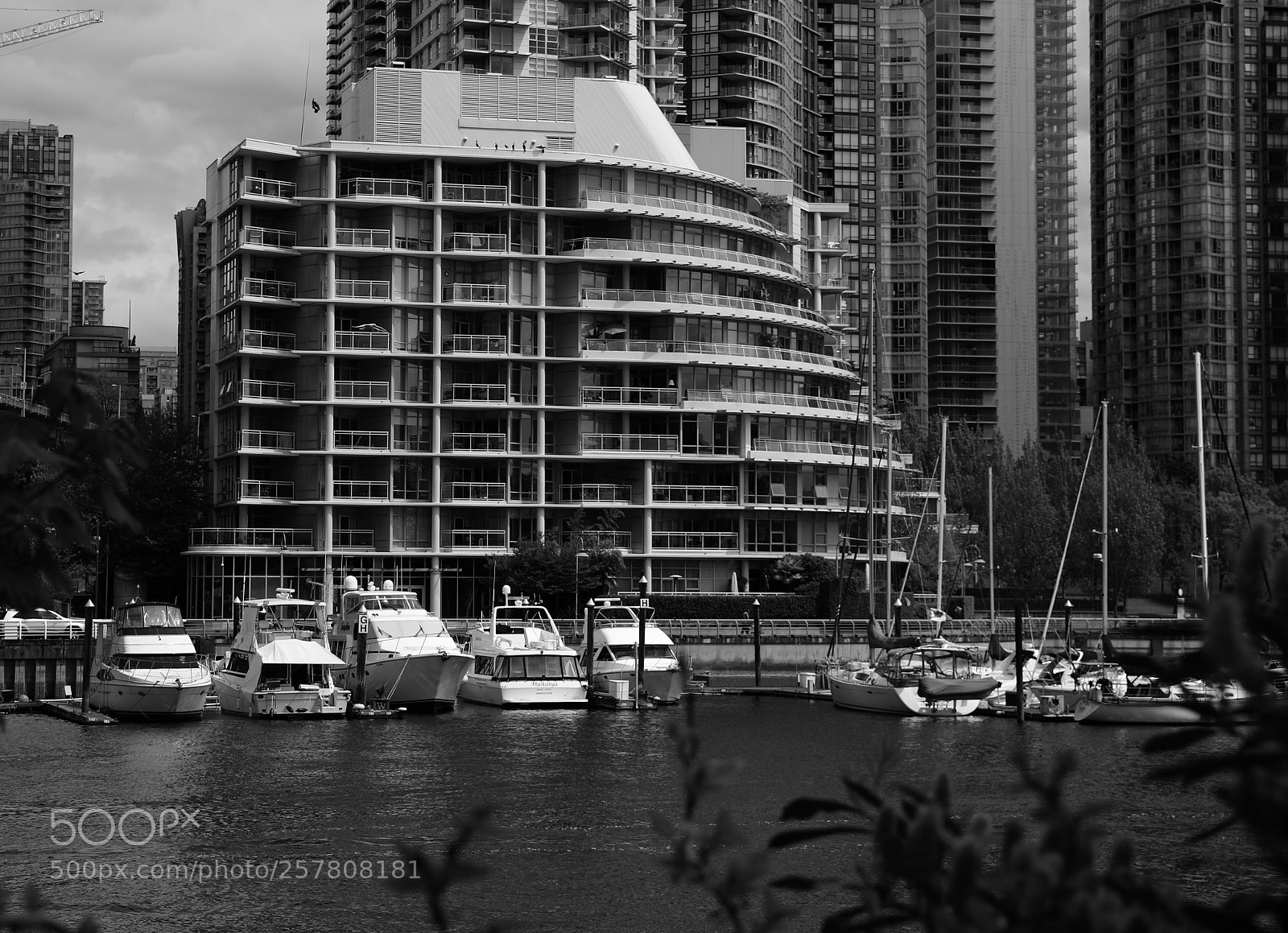 Canon EF 24-70mm F2.8L II USM sample photo. Harbour photography