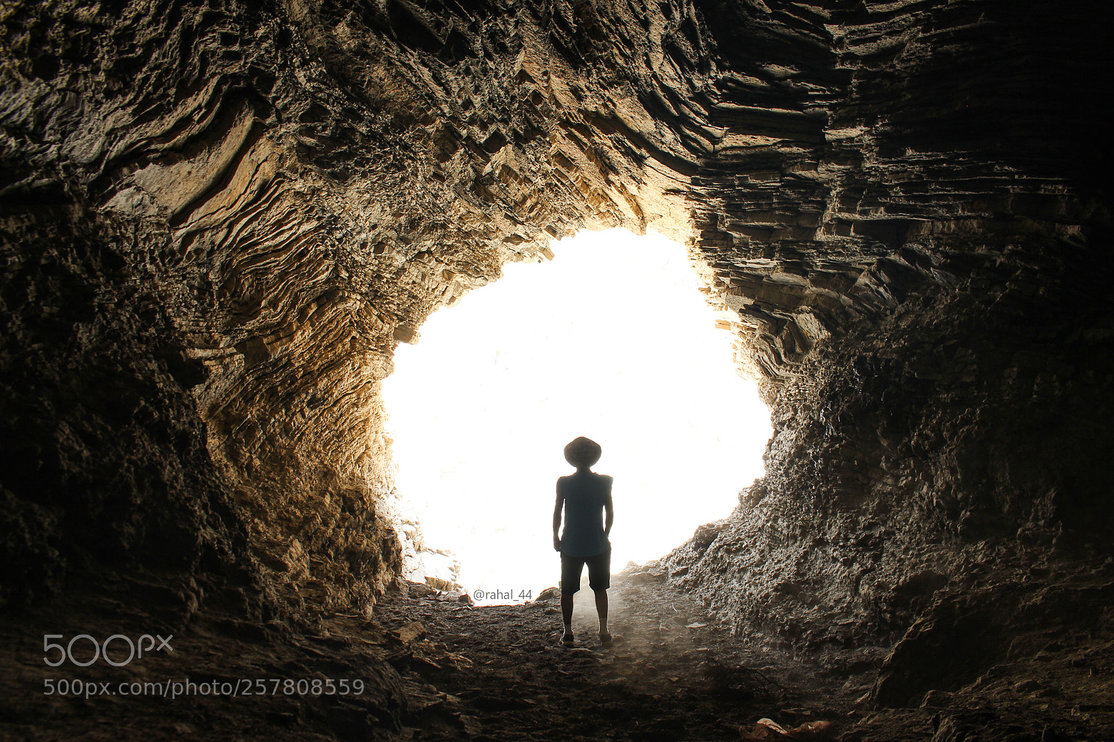 Canon EOS 700D (EOS Rebel T5i / EOS Kiss X7i) sample photo. Inside the cave photography