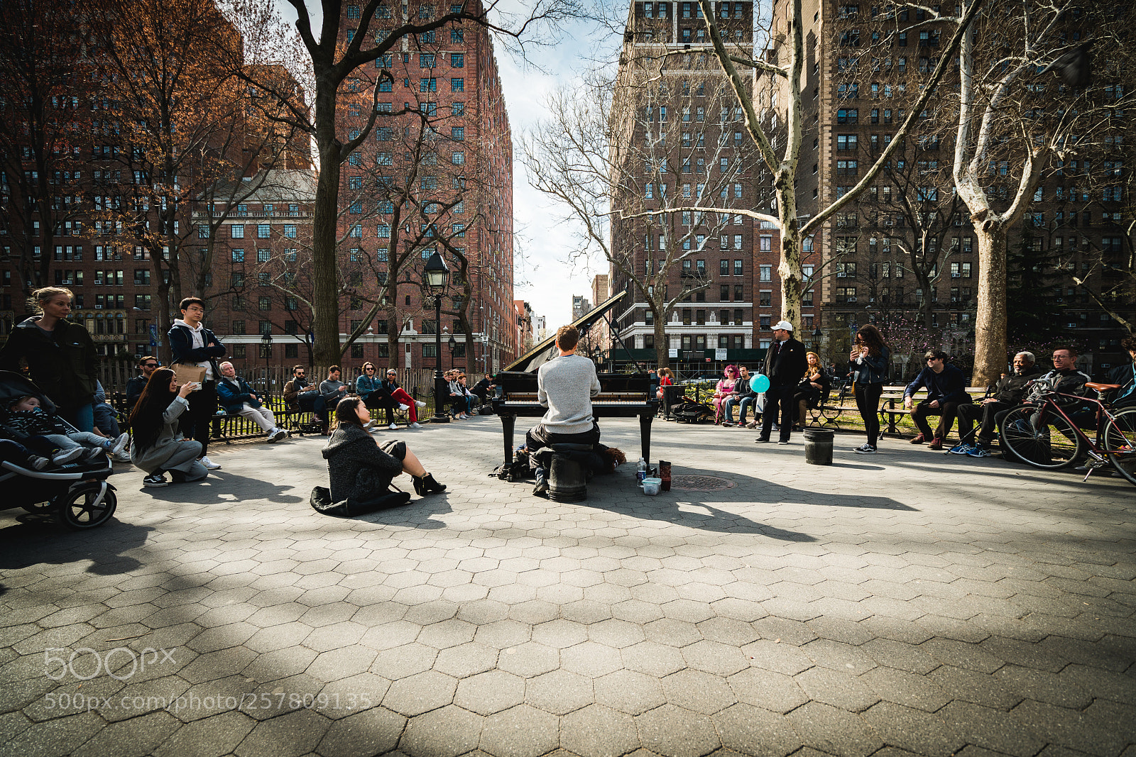 Sony a7R III sample photo. Street piano player photography