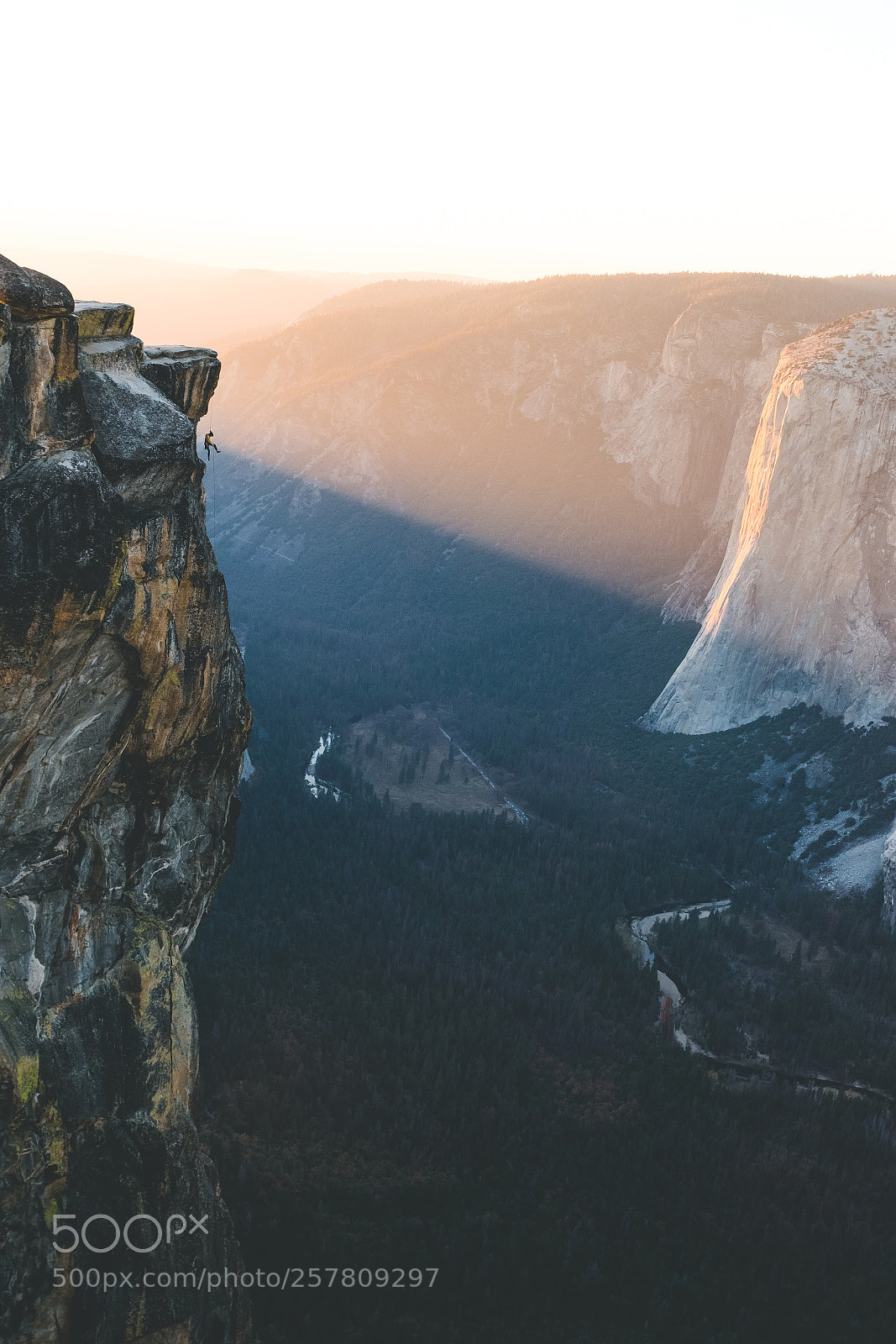 Sony a99 II sample photo. Climber at taft point photography