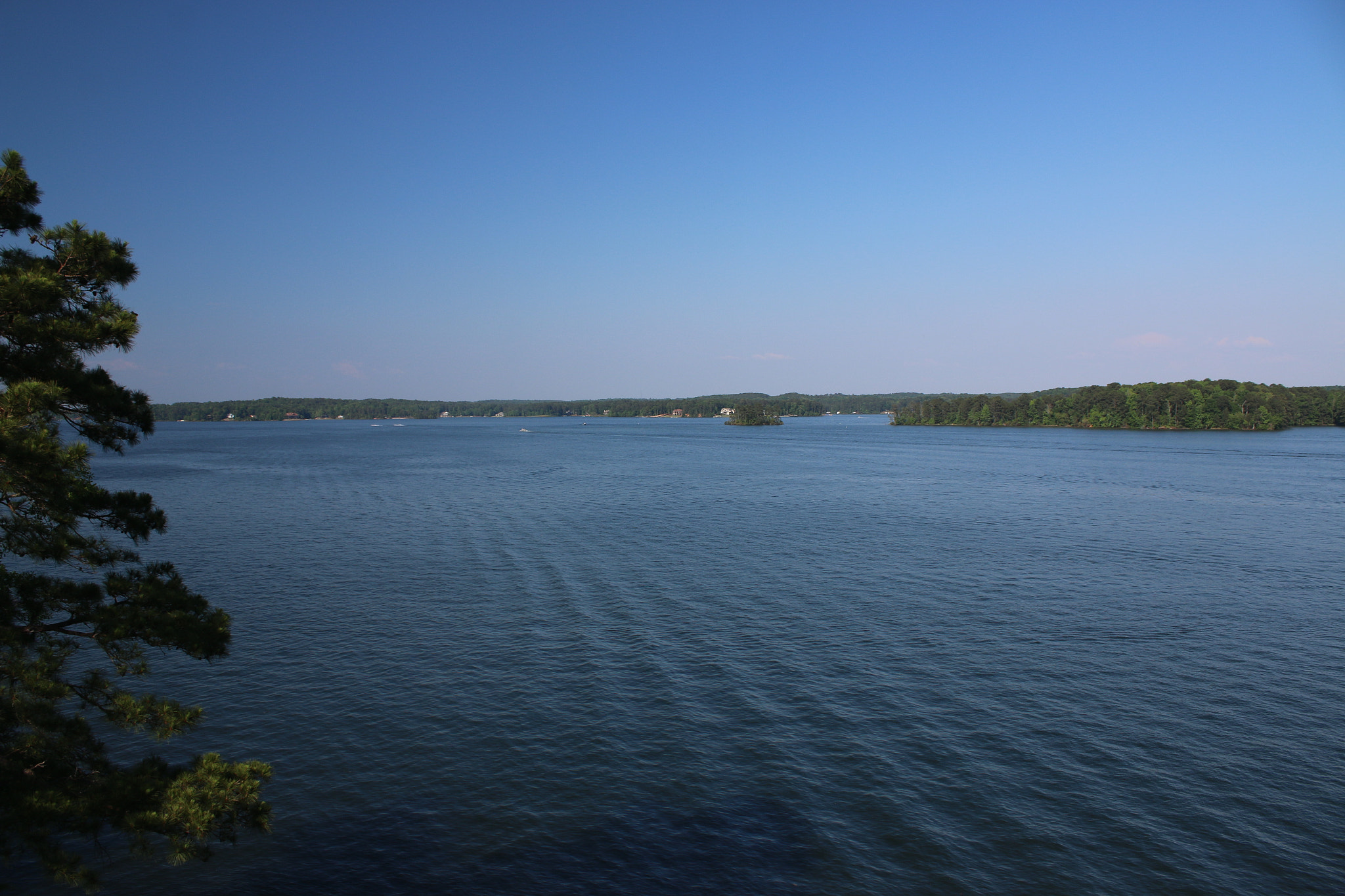 Canon EF-S 18-55mm F3.5-5.6 IS sample photo. Lake time photography