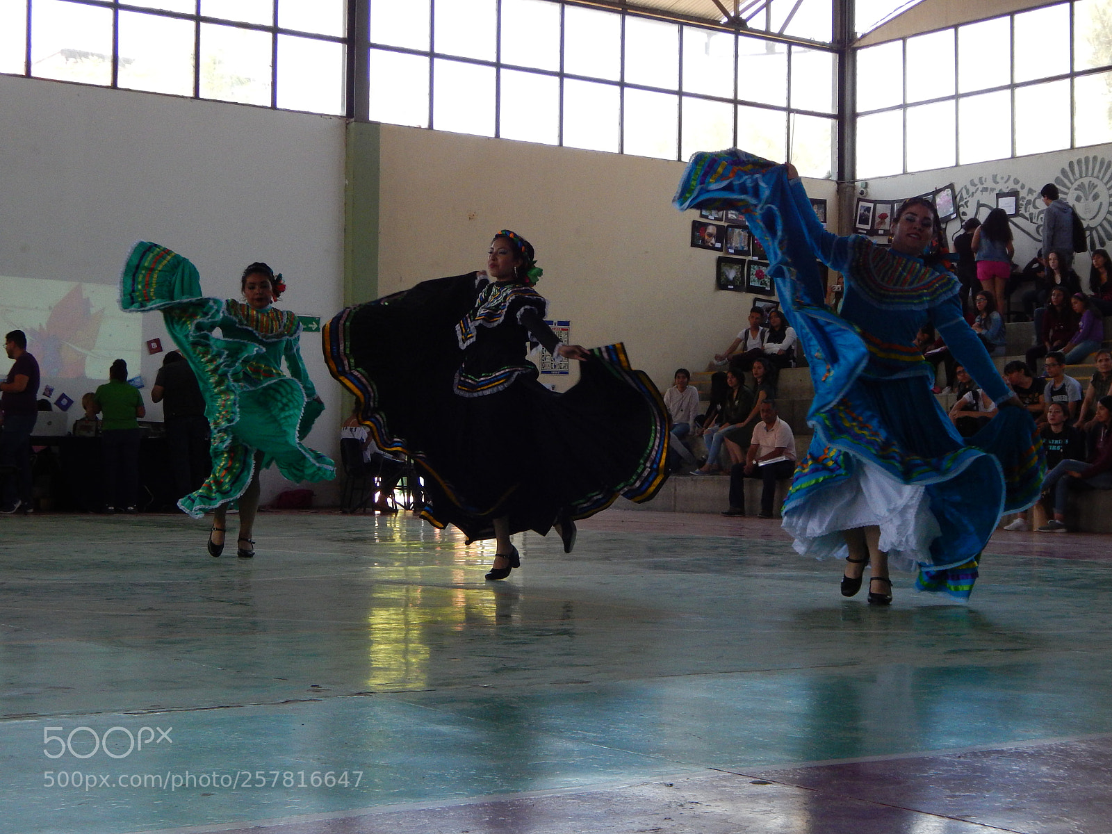 Nikon Coolpix L820 sample photo. Dance photography