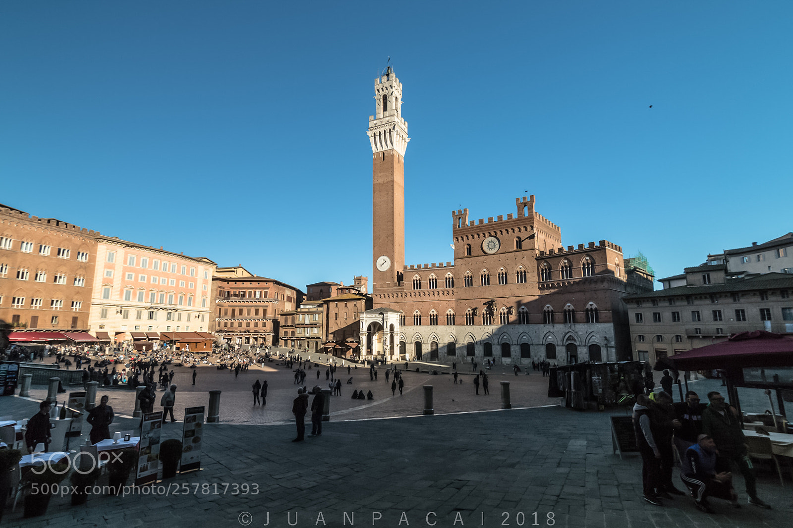 Canon EOS 70D sample photo. Piazza del campo photography